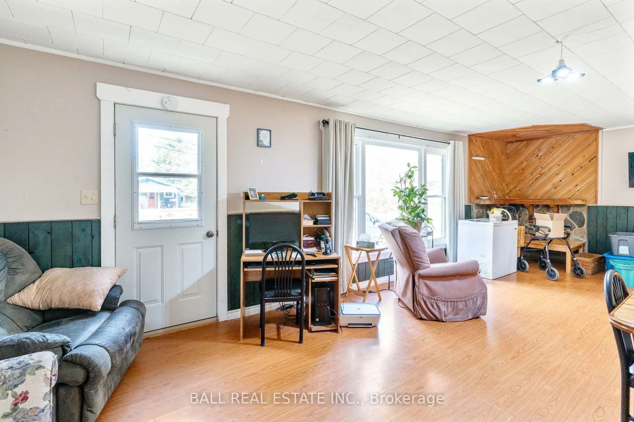 1039 Rainbow Drive