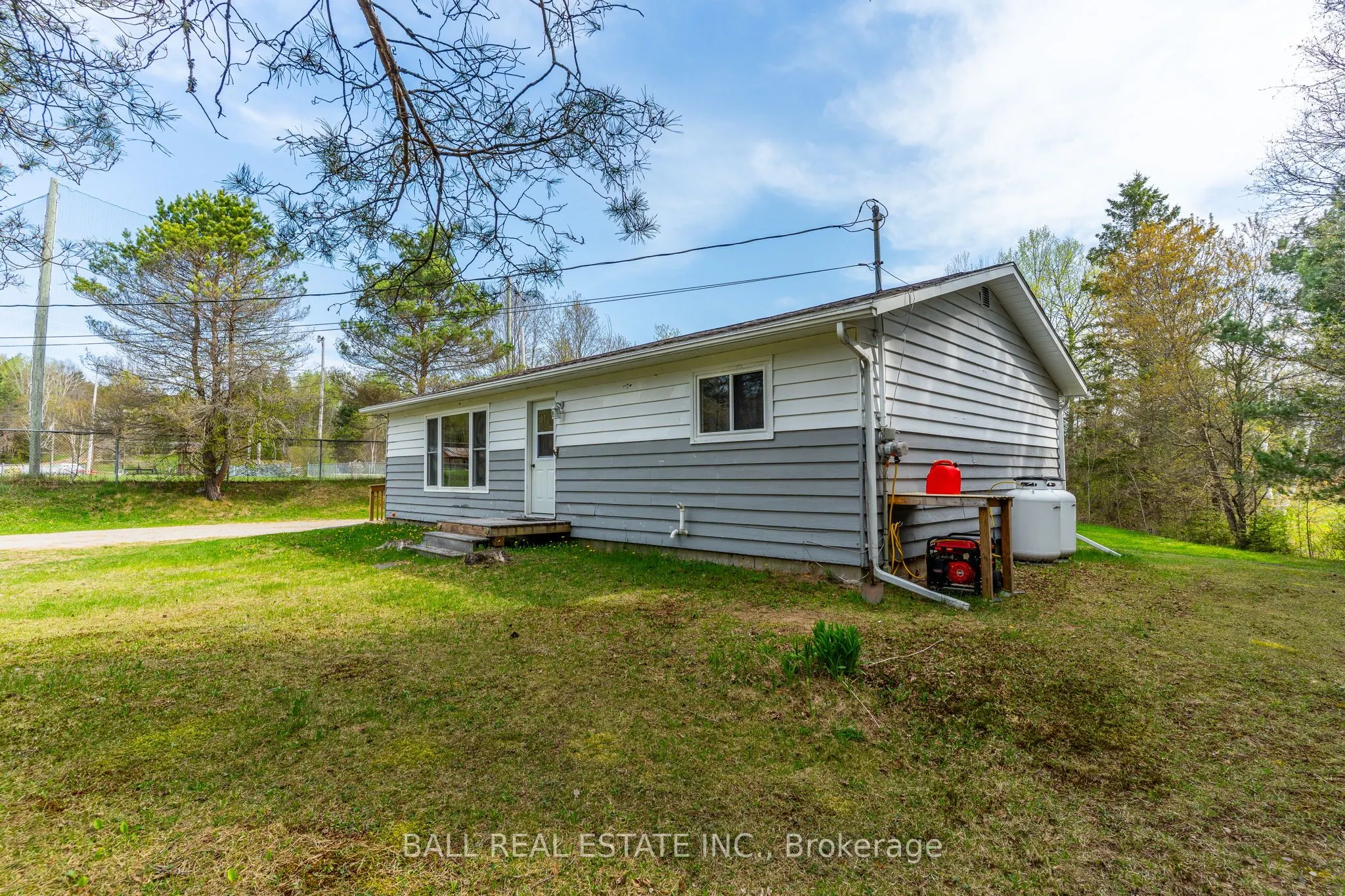 1039 Rainbow Drive