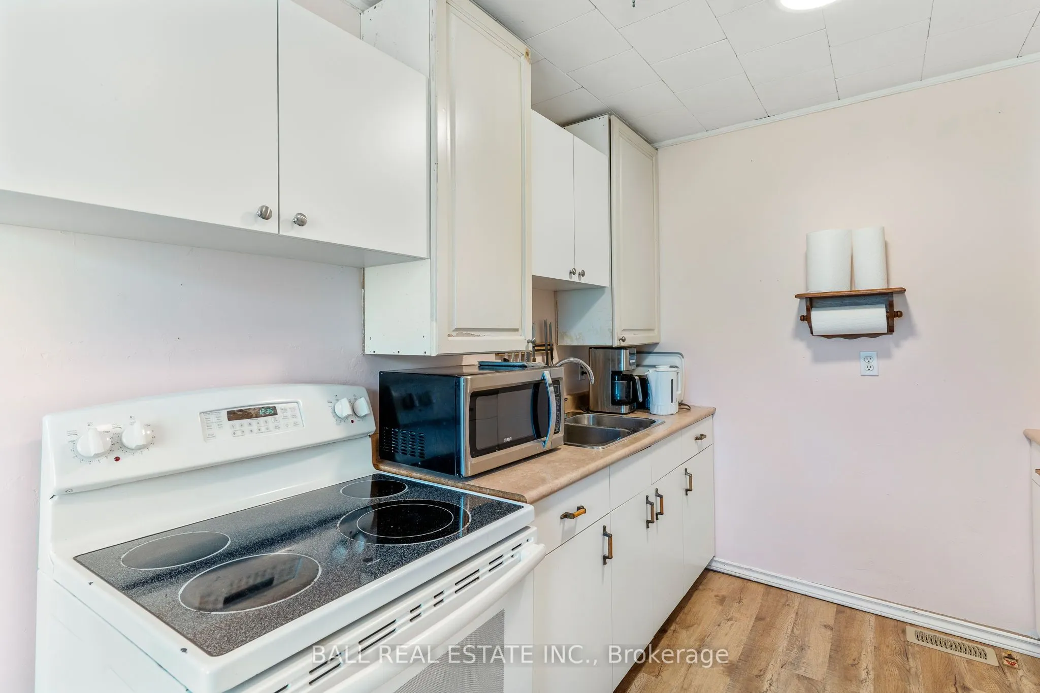 1039 Rainbow Drive