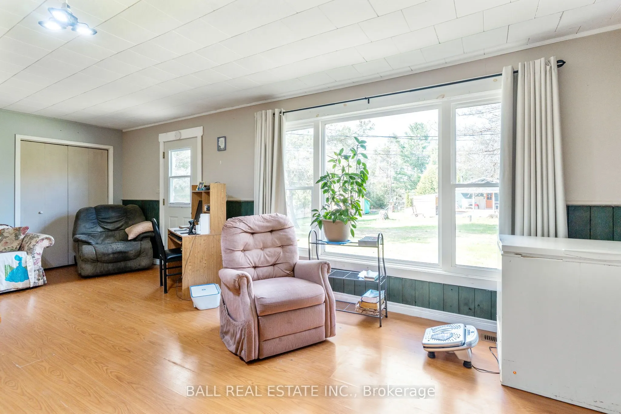 1039 Rainbow Drive