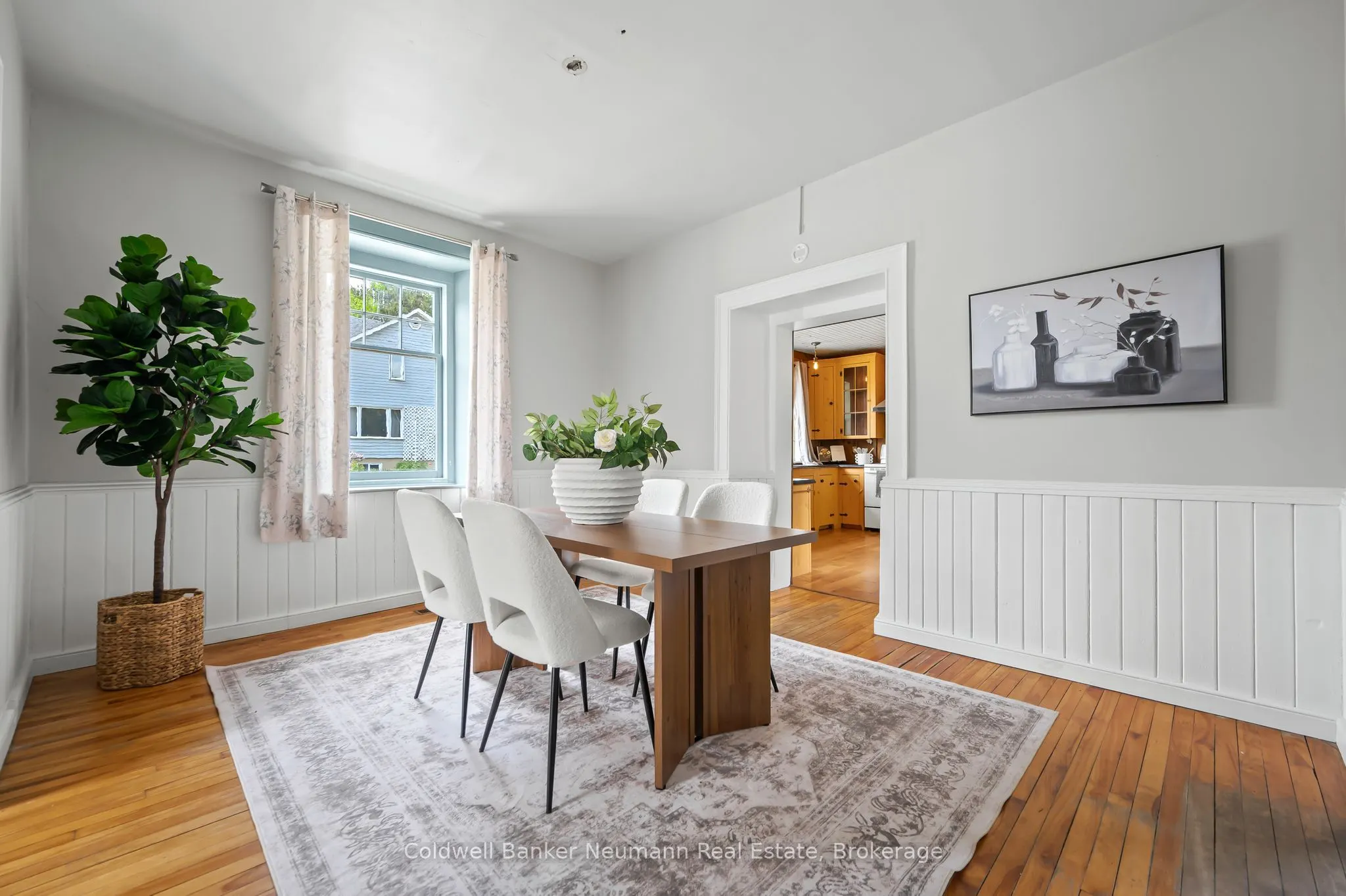 52 Brock Road S