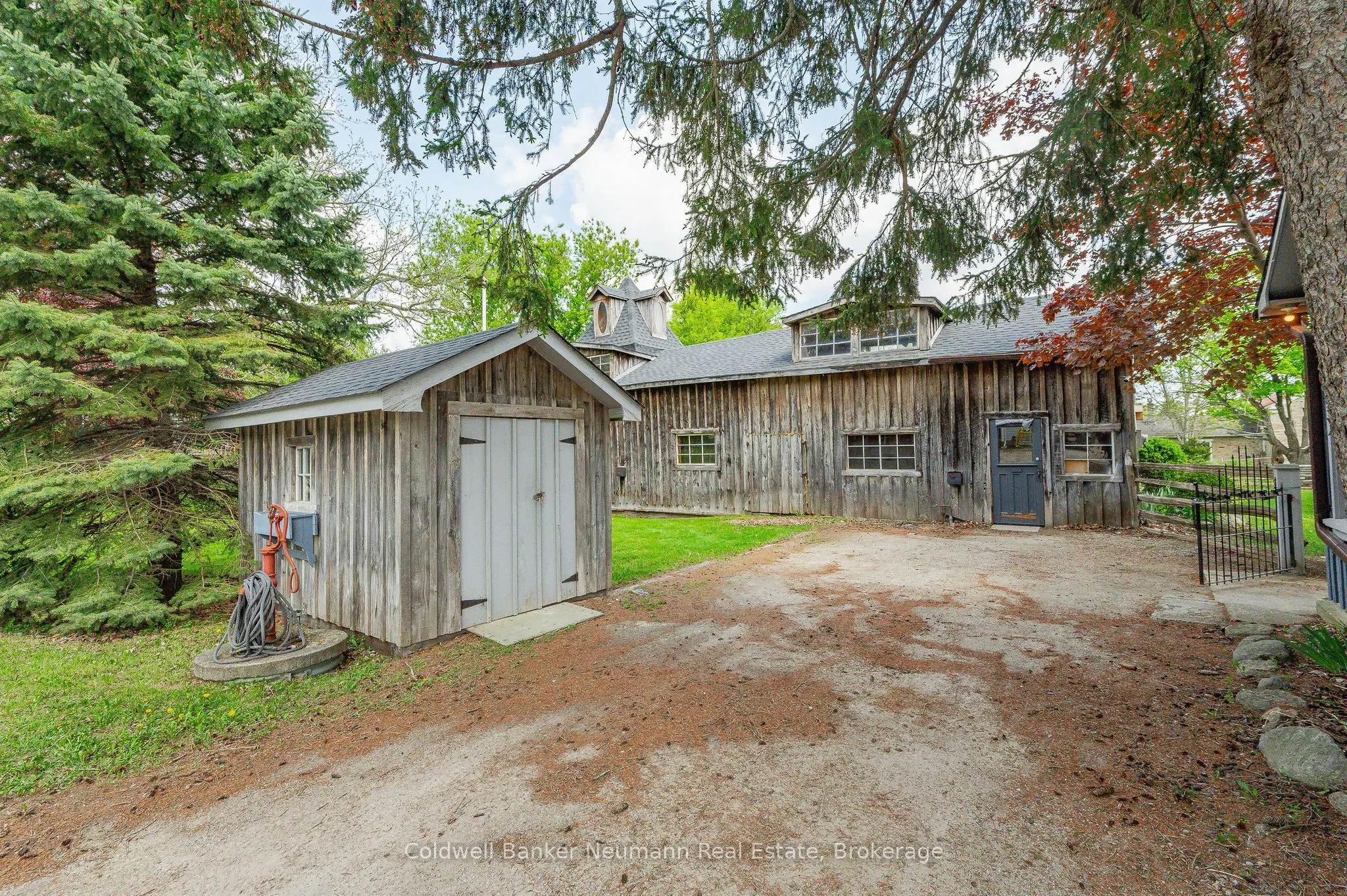 52 Brock Road S