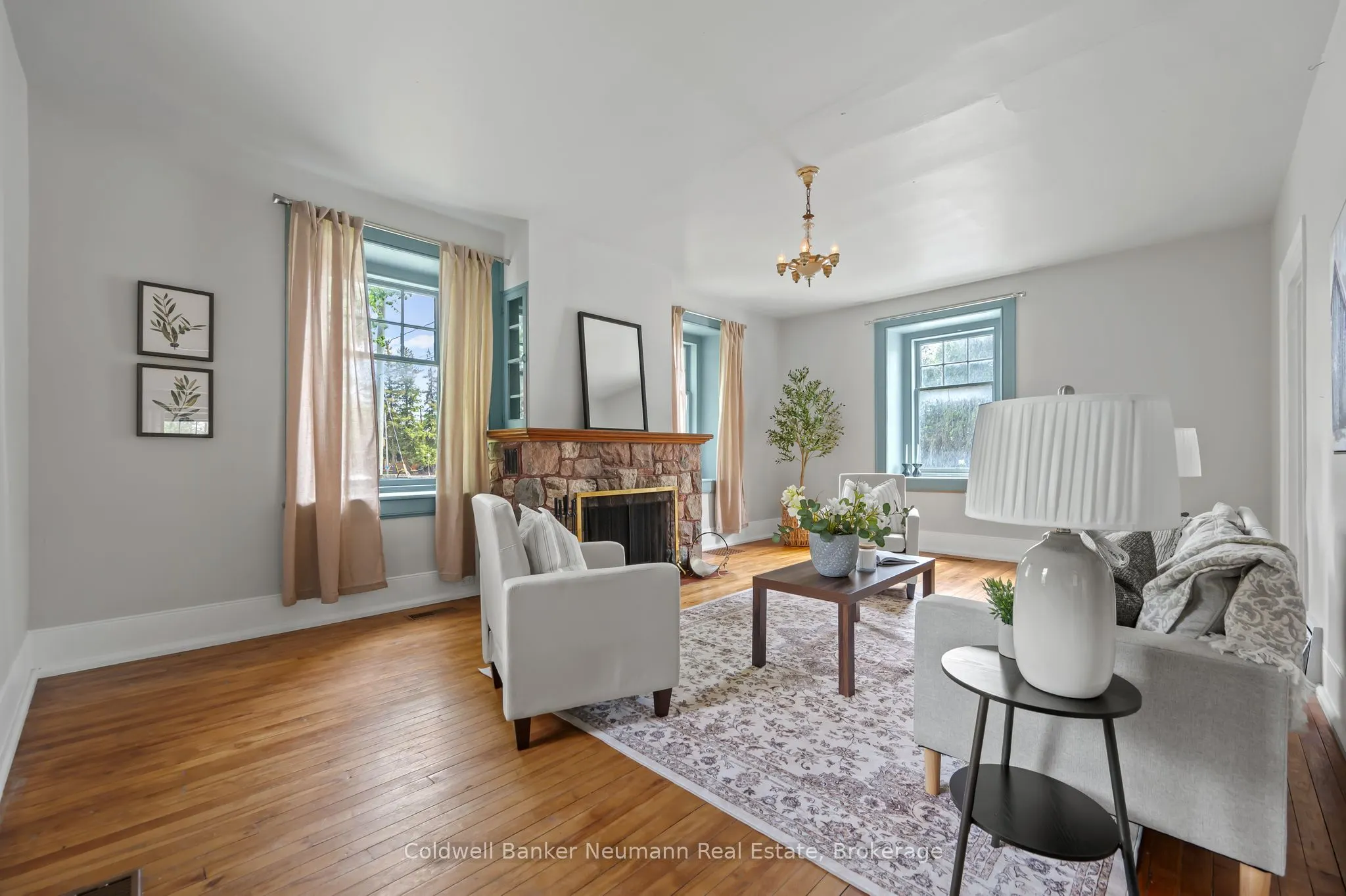 52 Brock Road S
