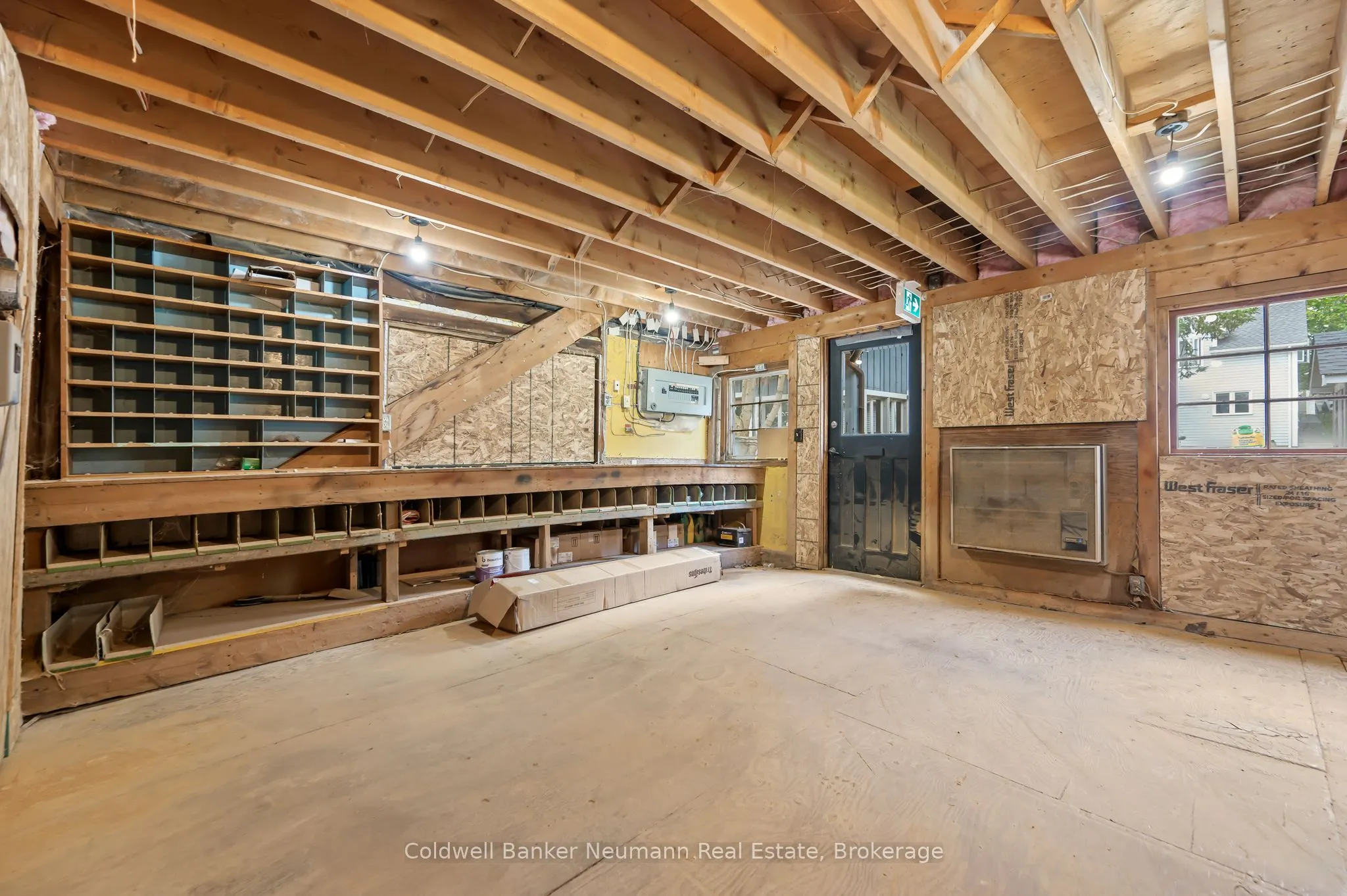 52 Brock Road S