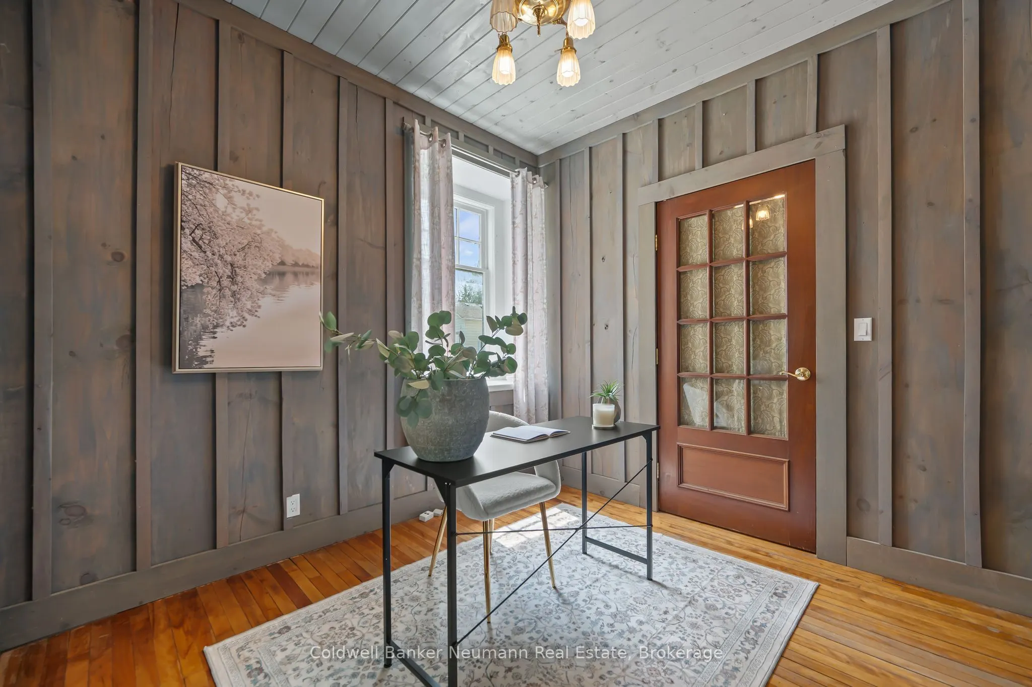 52 Brock Road S