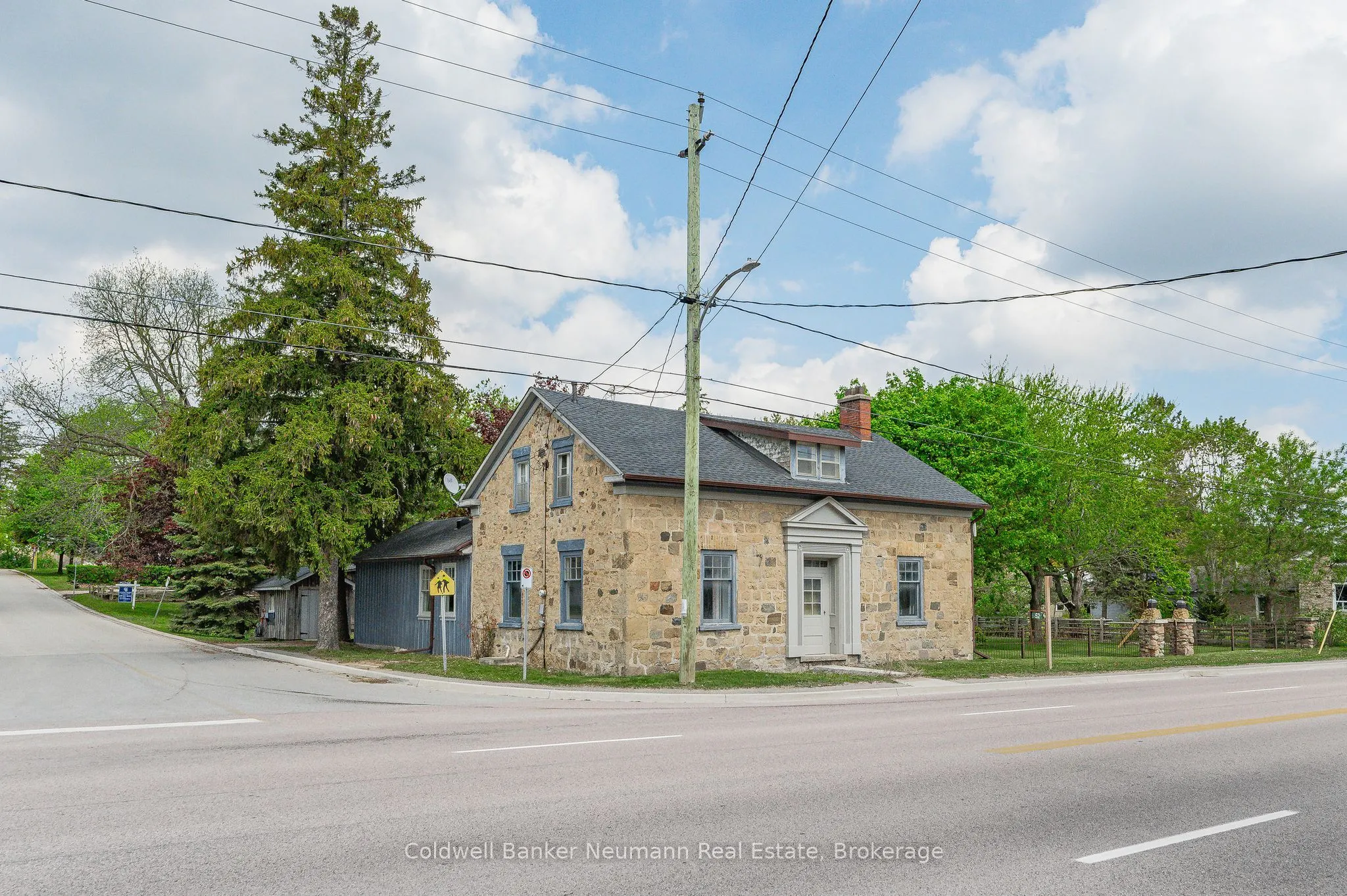 52 Brock Road S