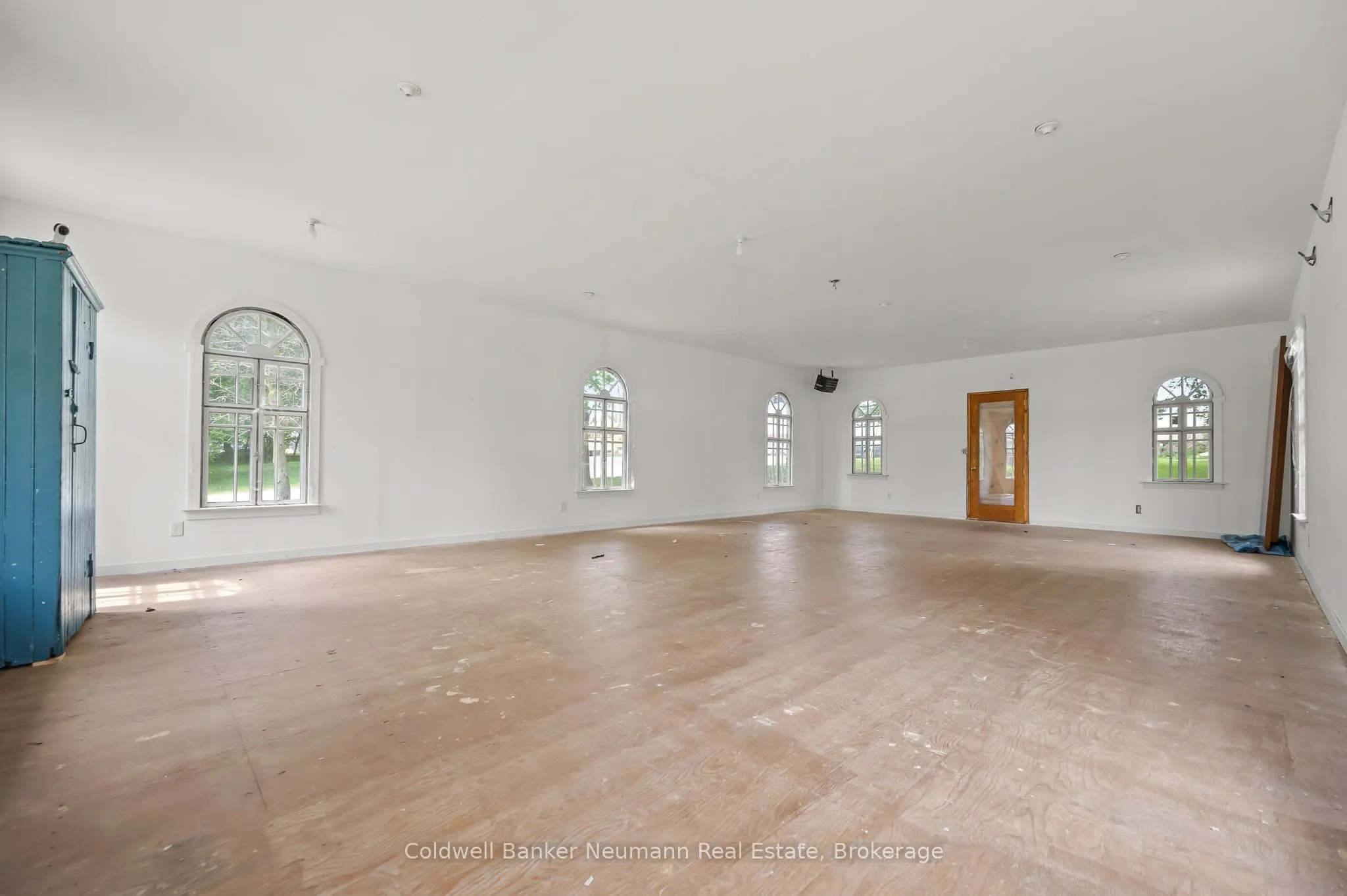 52 Brock Road S