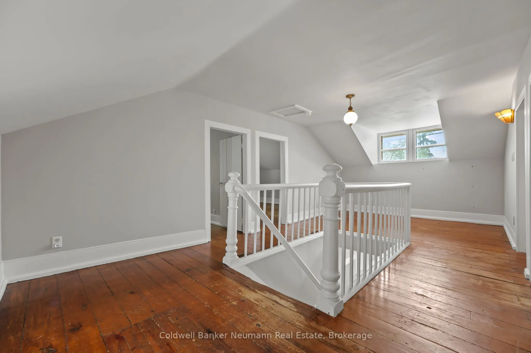 52 Brock Road S