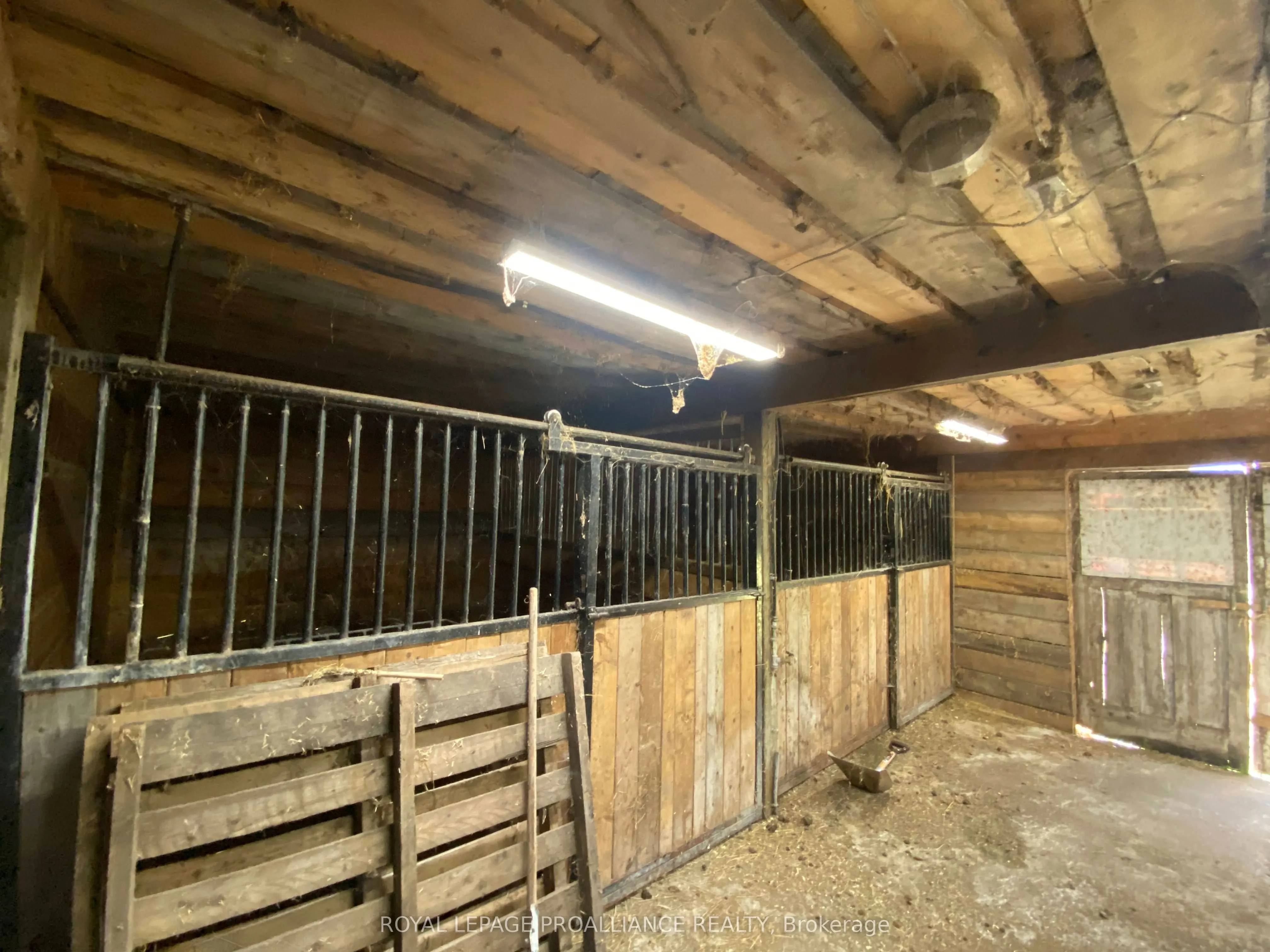 2432 B County 8 Road S