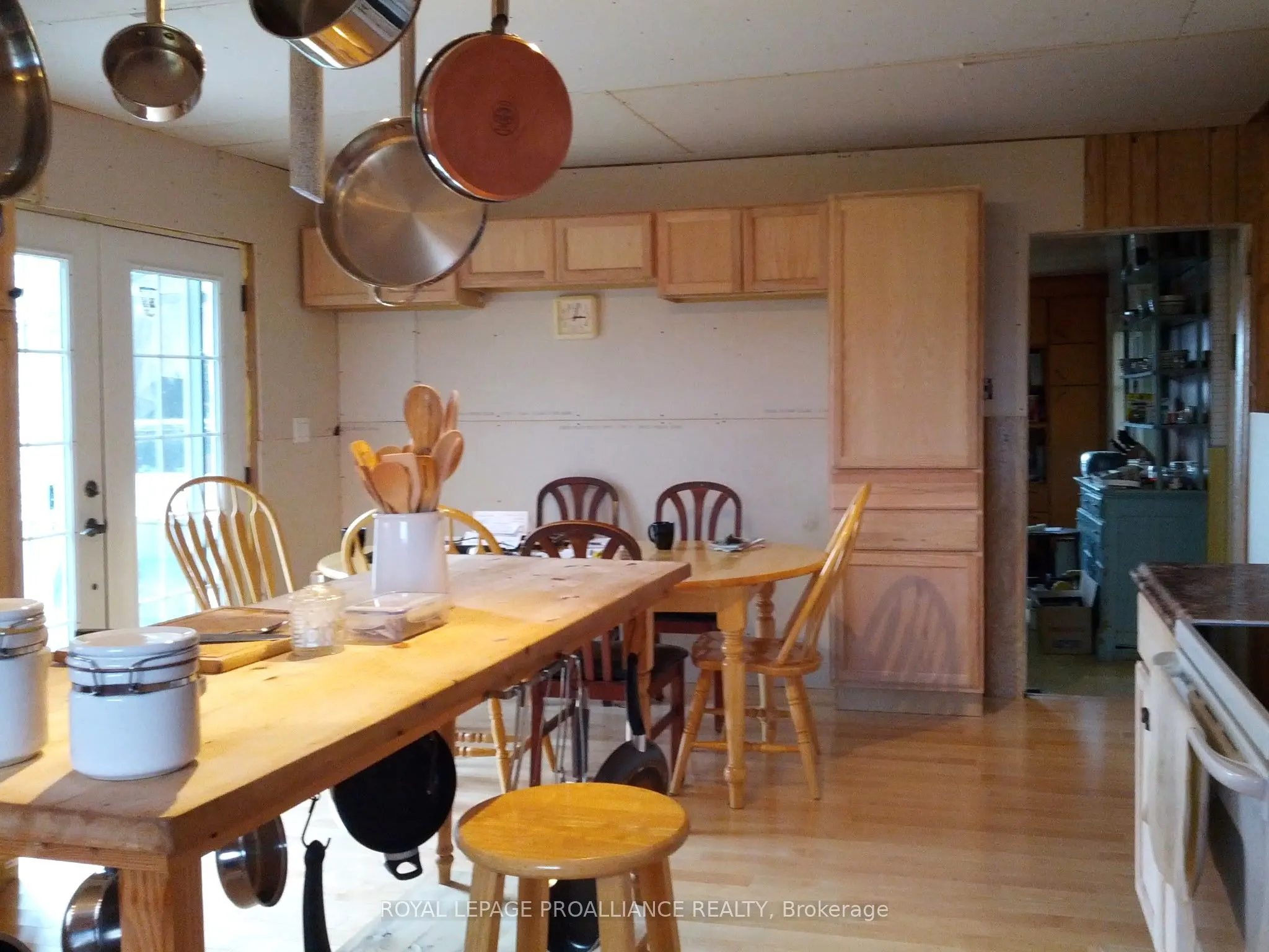 2432 B County 8 Road S