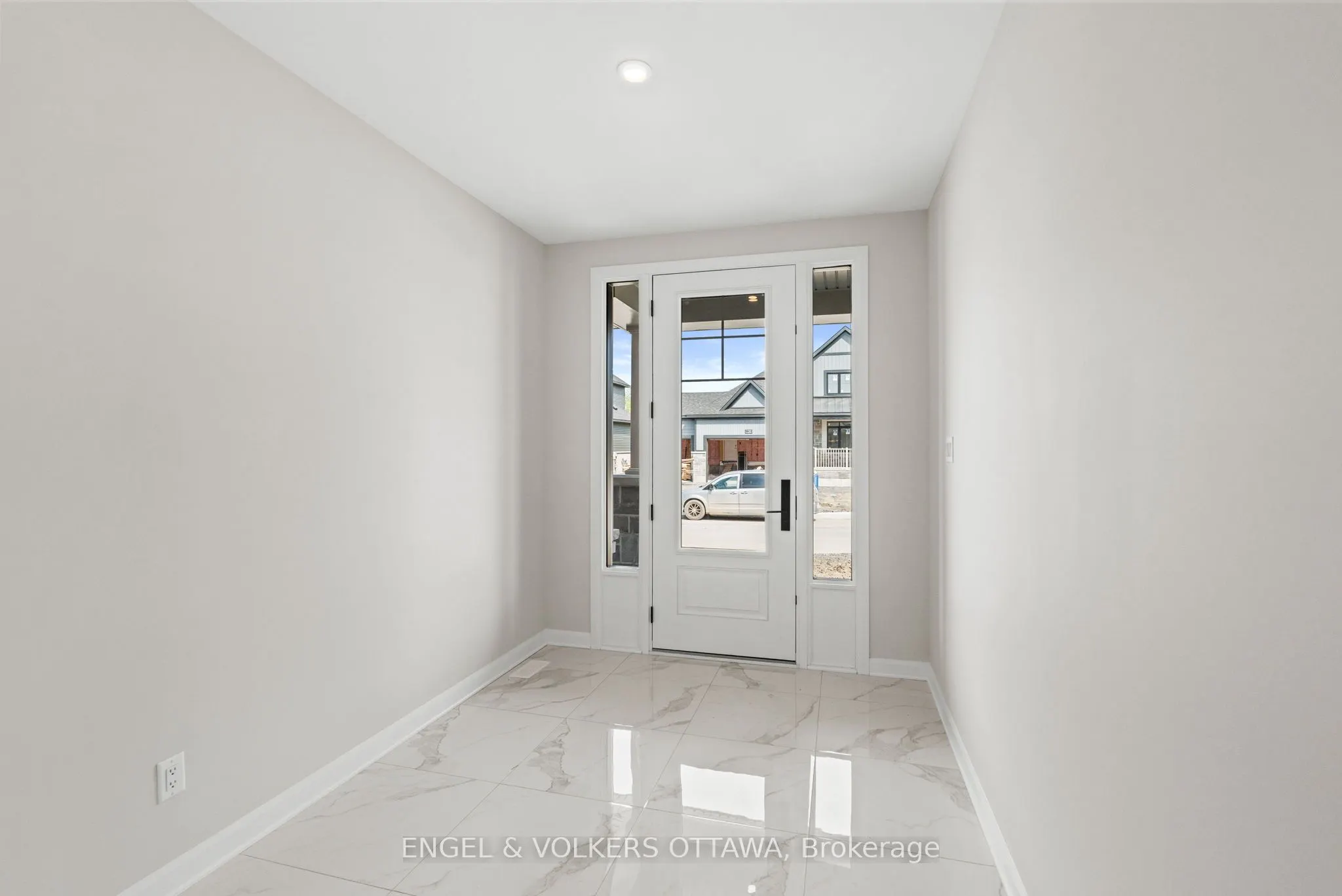 119 D'arleux Place