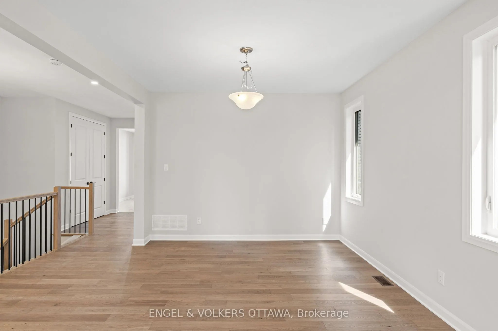 119 D'arleux Place