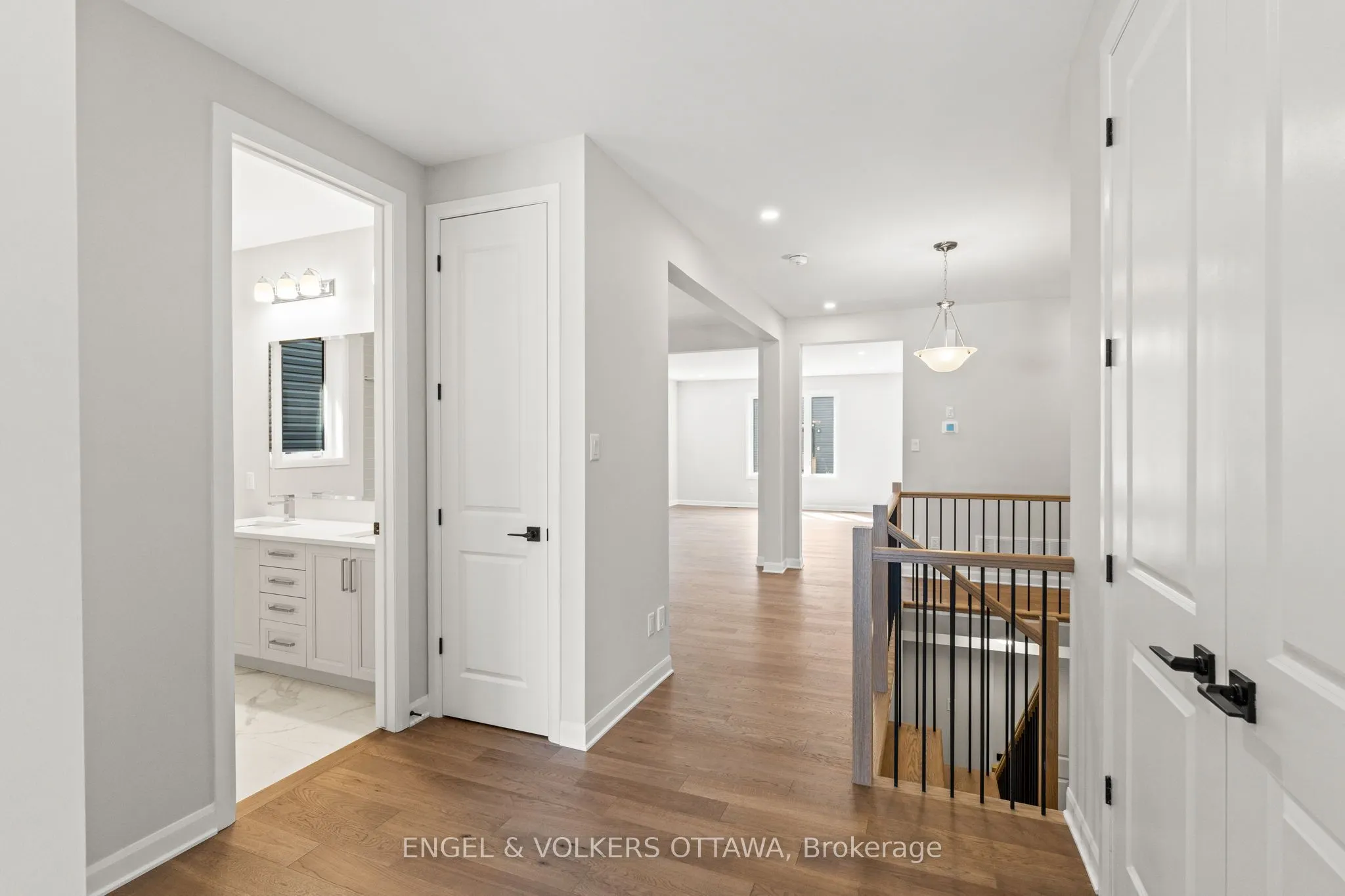 119 D'arleux Place