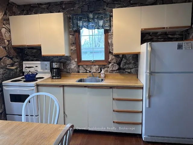 1039 Wonder Beach Road