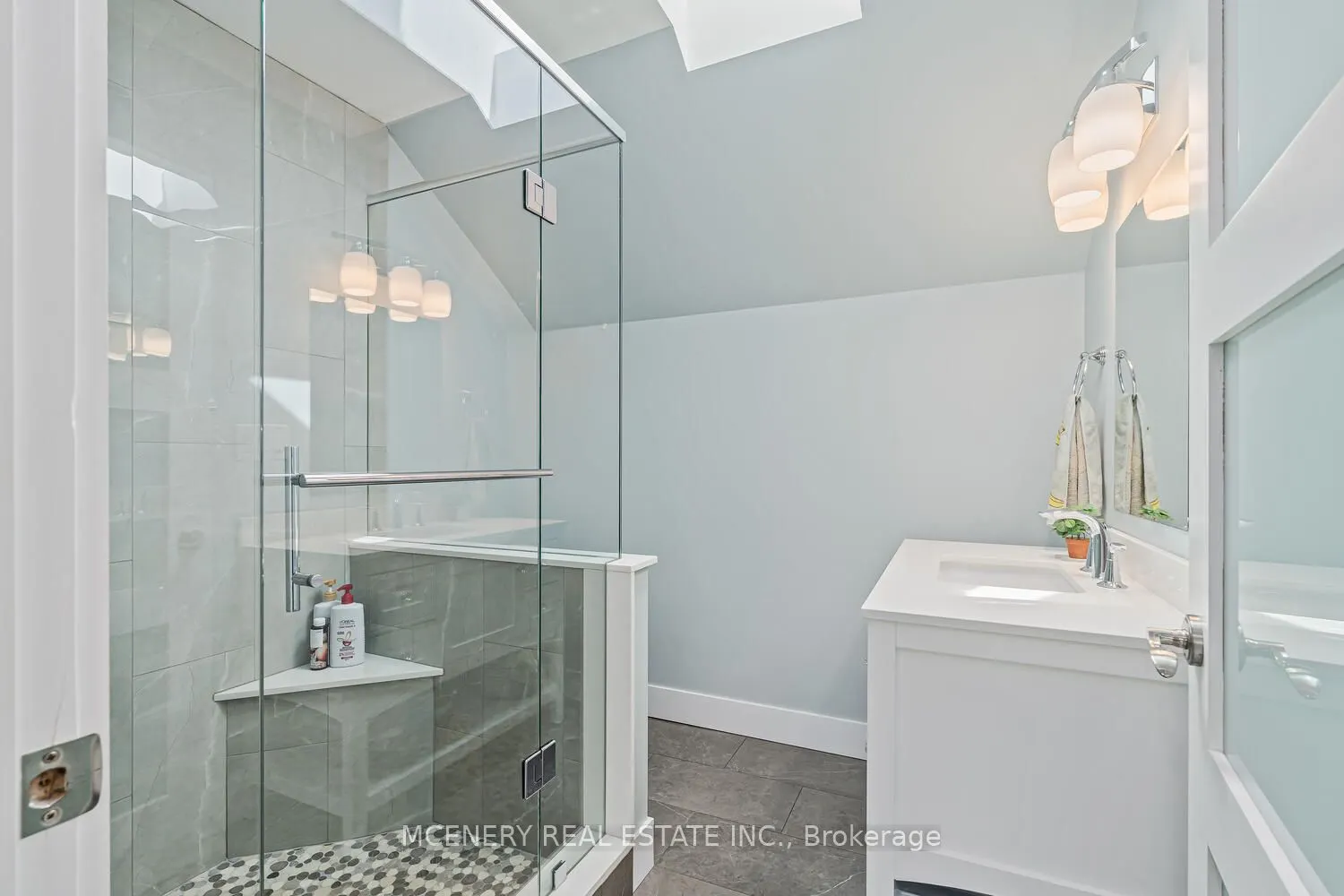 21 ERINDALE Drive