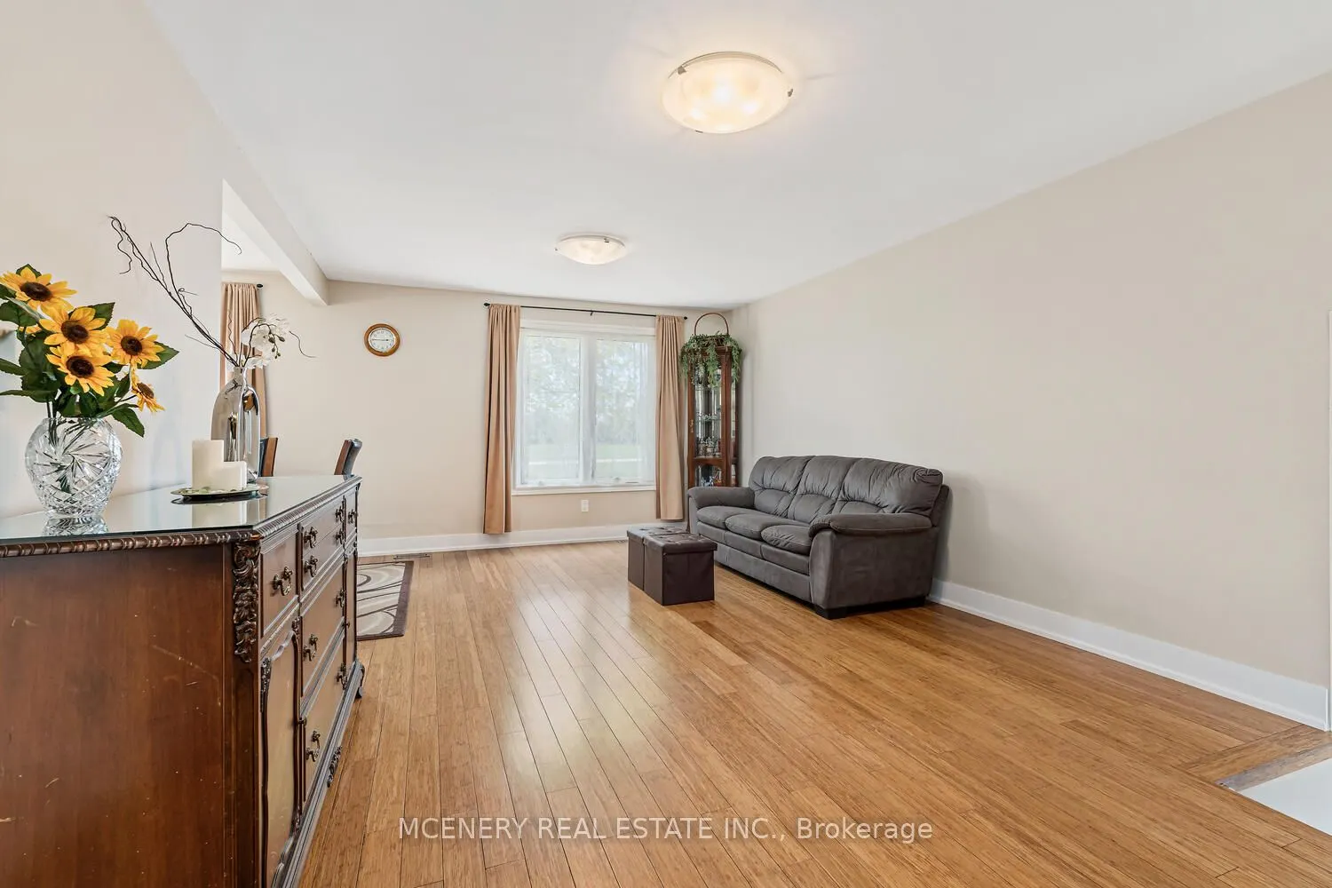 21 ERINDALE Drive