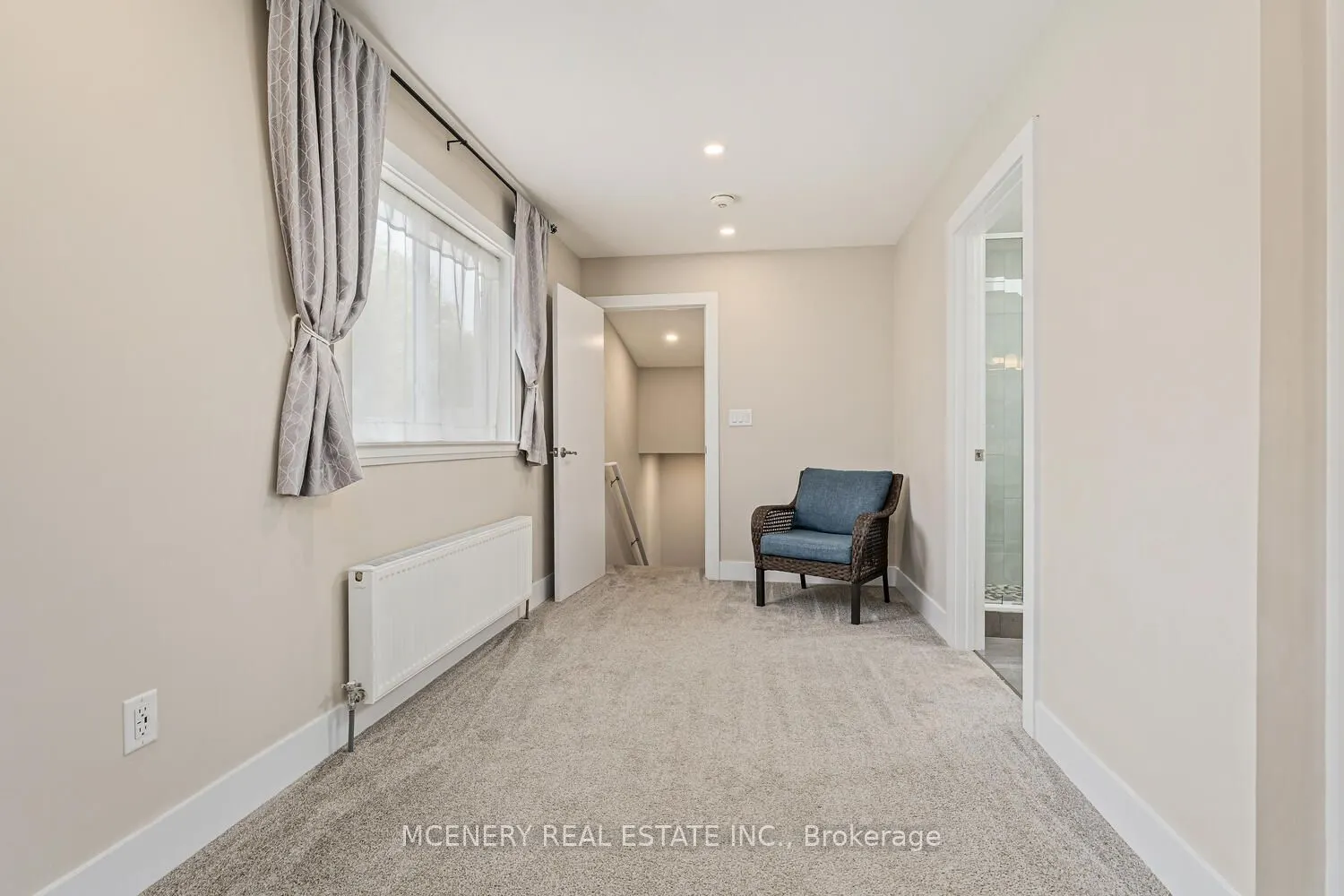 21 ERINDALE Drive