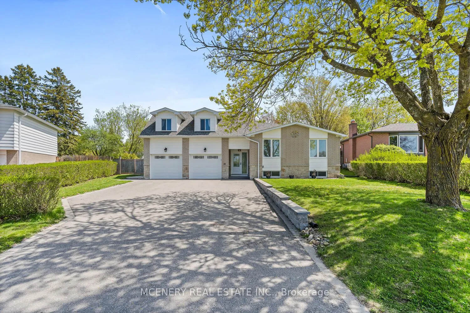 21 ERINDALE Drive