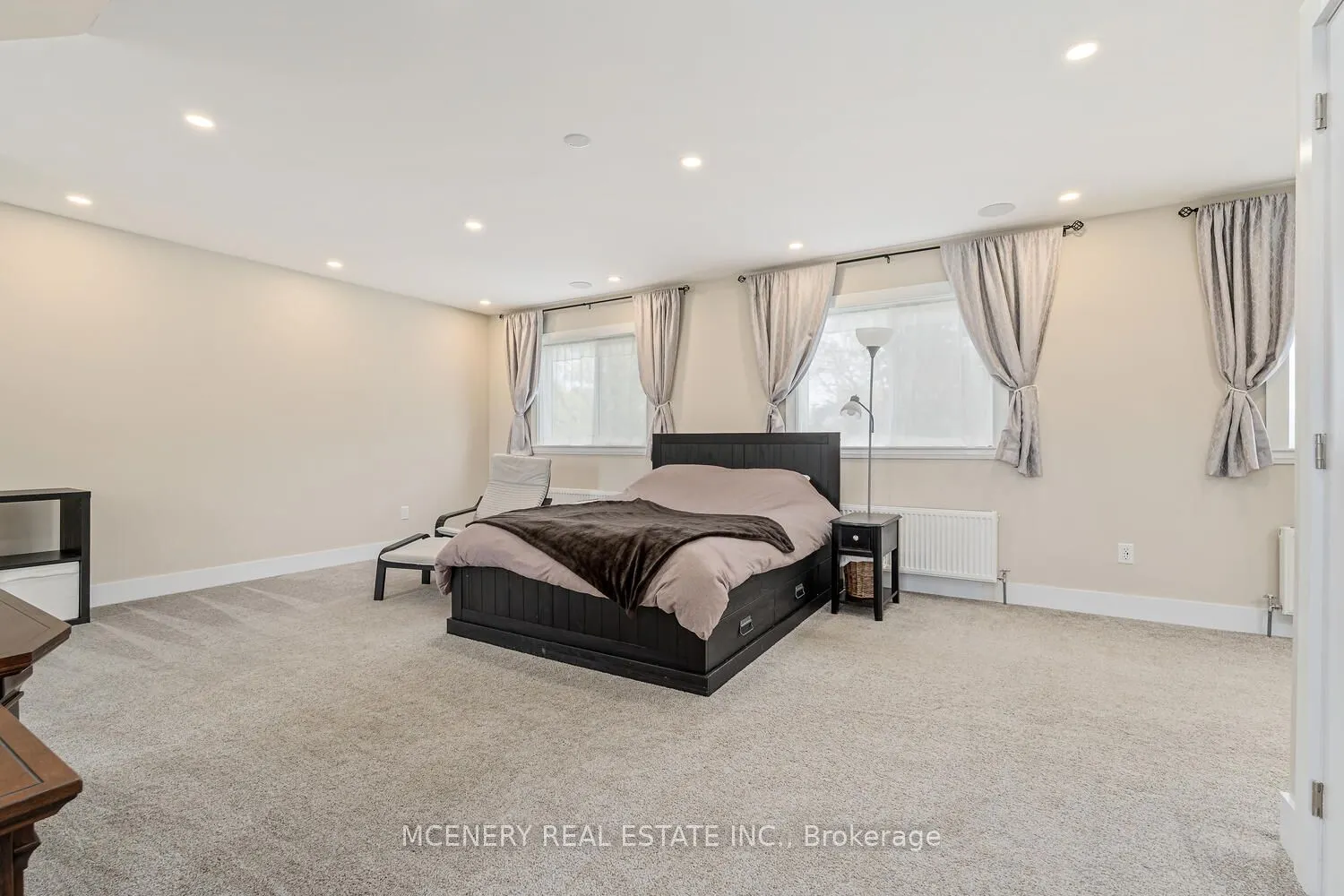 21 ERINDALE Drive