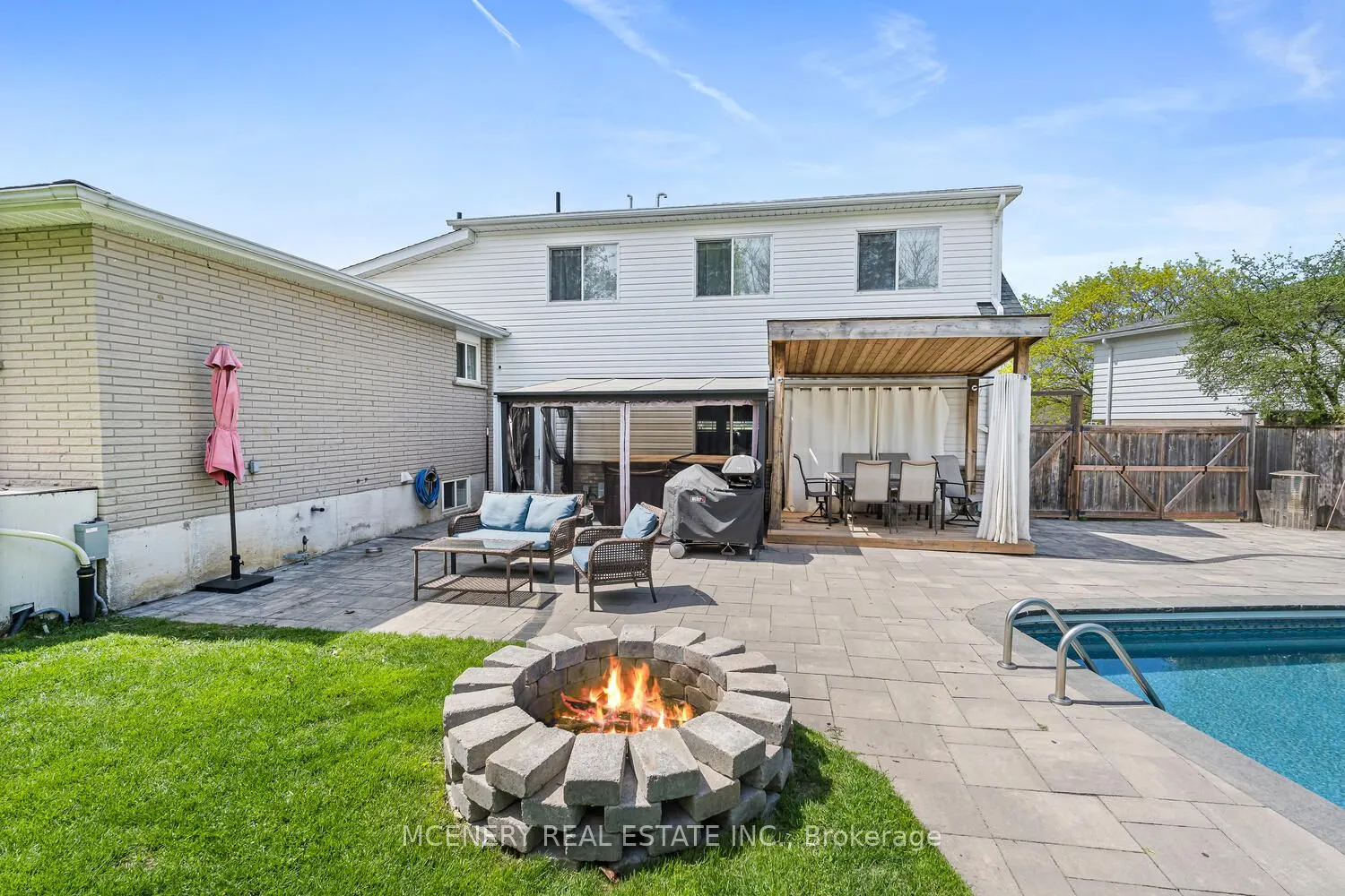 21 ERINDALE Drive