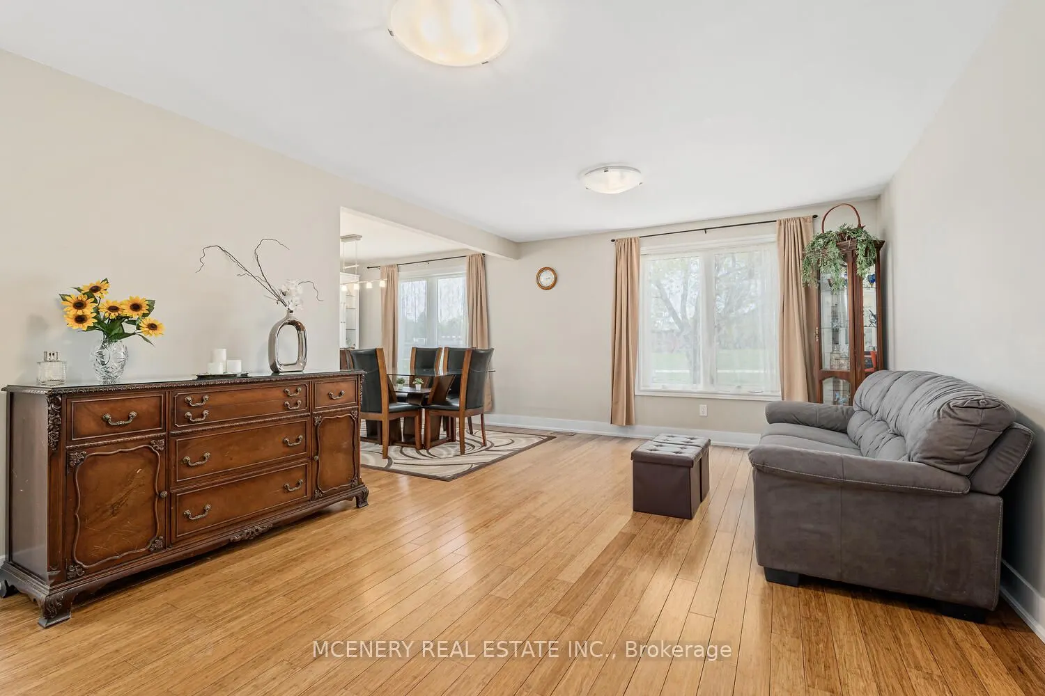 21 ERINDALE Drive