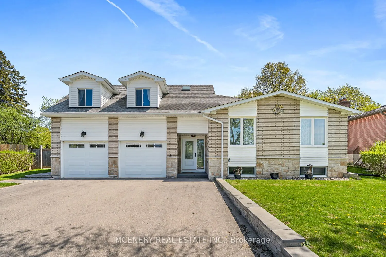 21 ERINDALE Drive