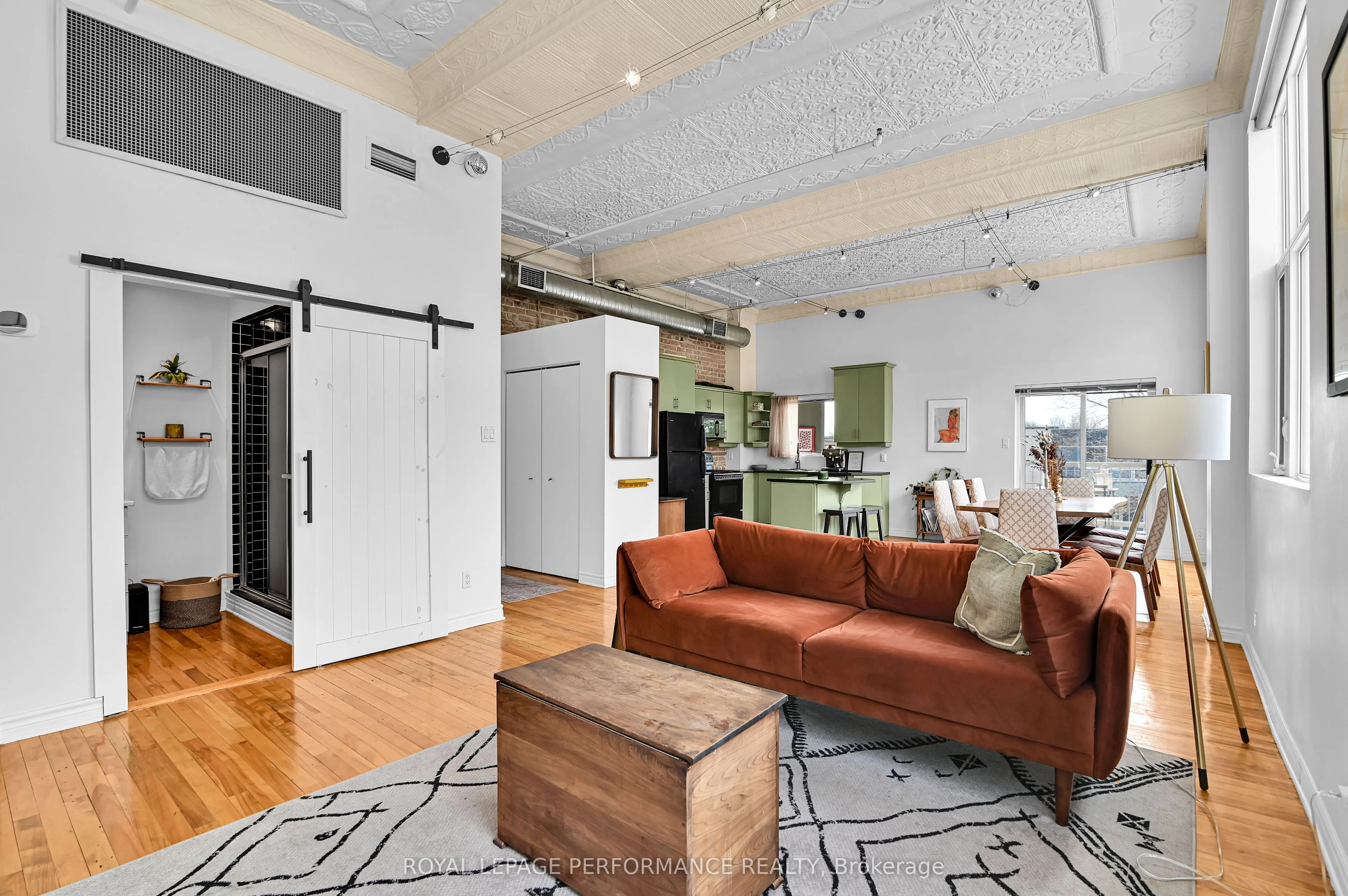 297 Dupuis Street, #205