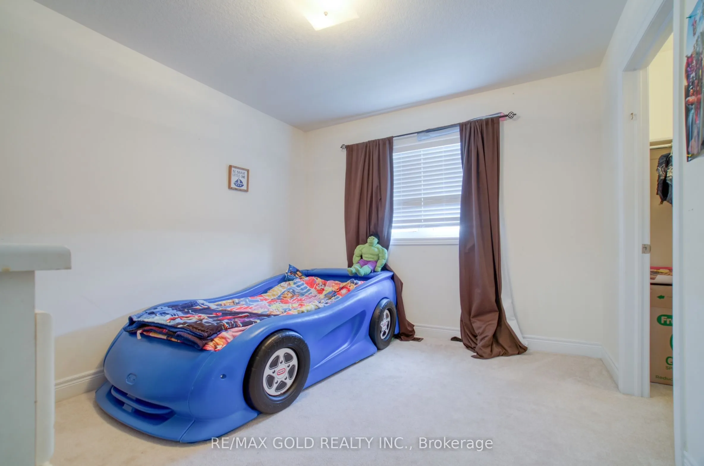 1089 Upper Thames Drive