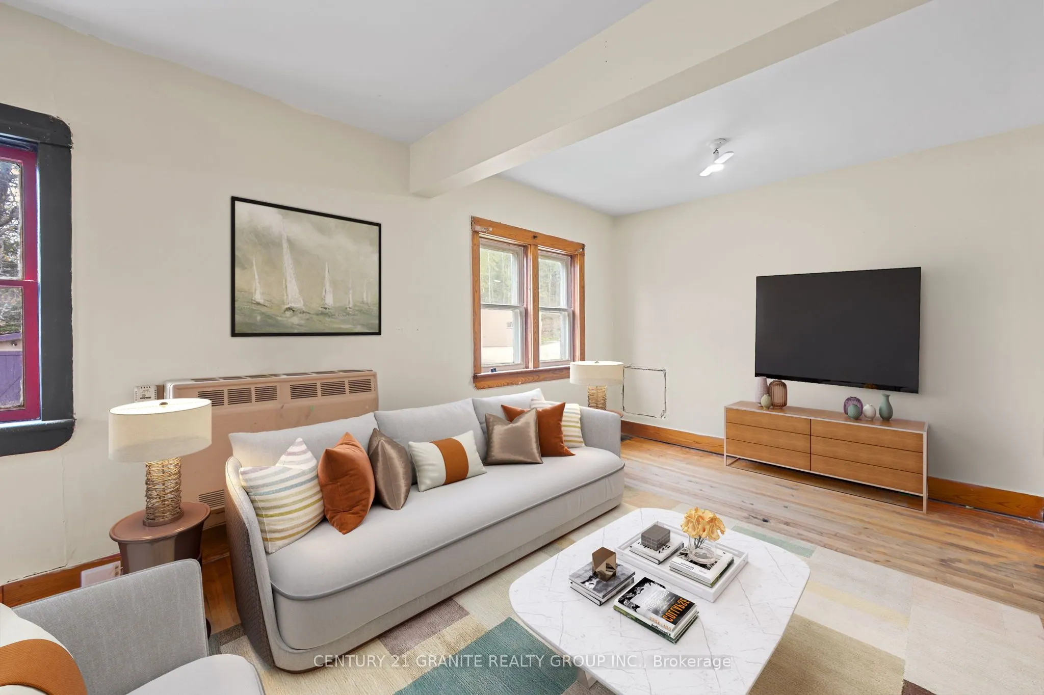 183 Hastings Street N