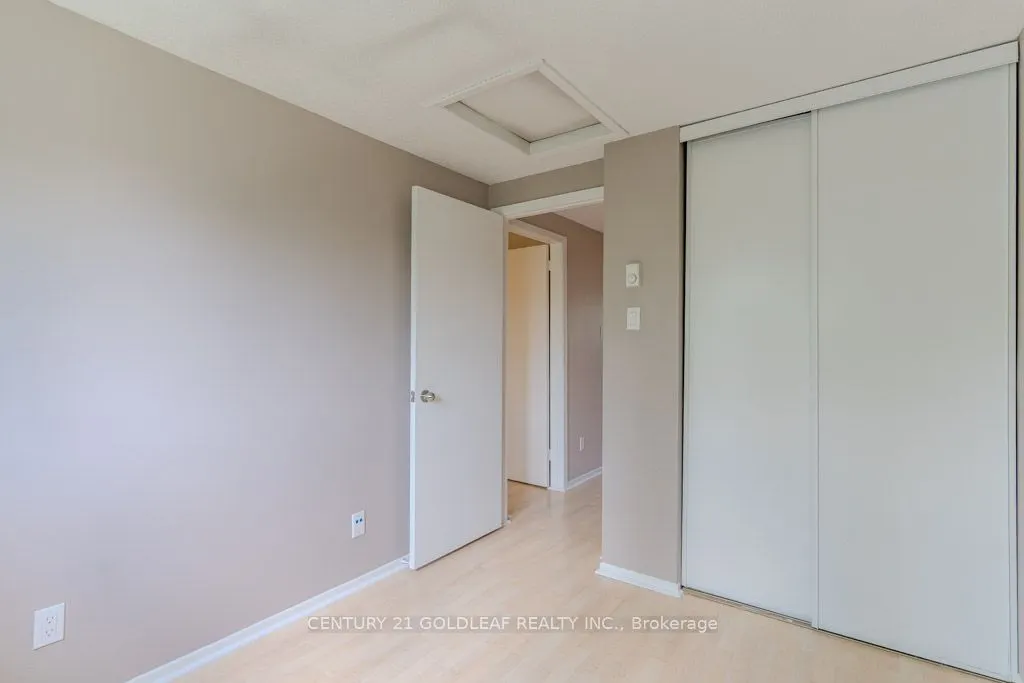 1342 Cedarcroft Crescent, #11