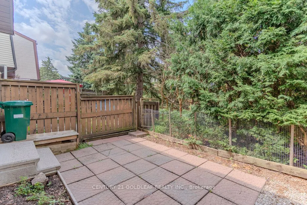 1342 Cedarcroft Crescent, #11