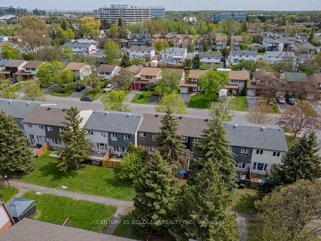 1342 Cedarcroft Crescent, #11