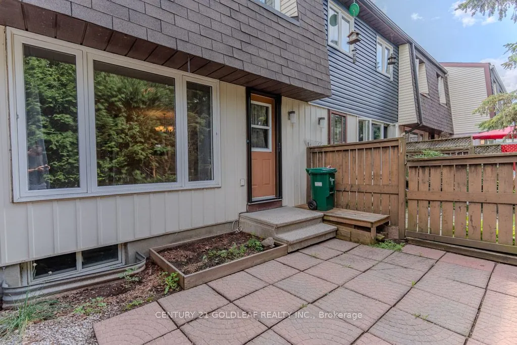 1342 Cedarcroft Crescent, #11