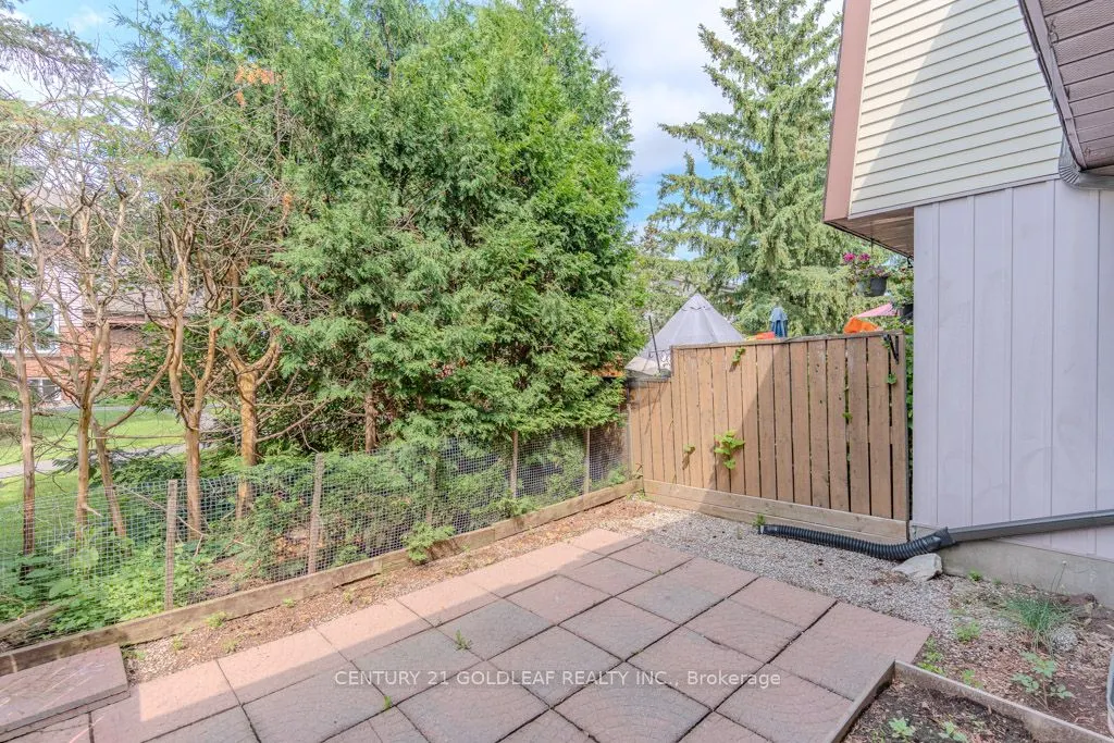 1342 Cedarcroft Crescent, #11