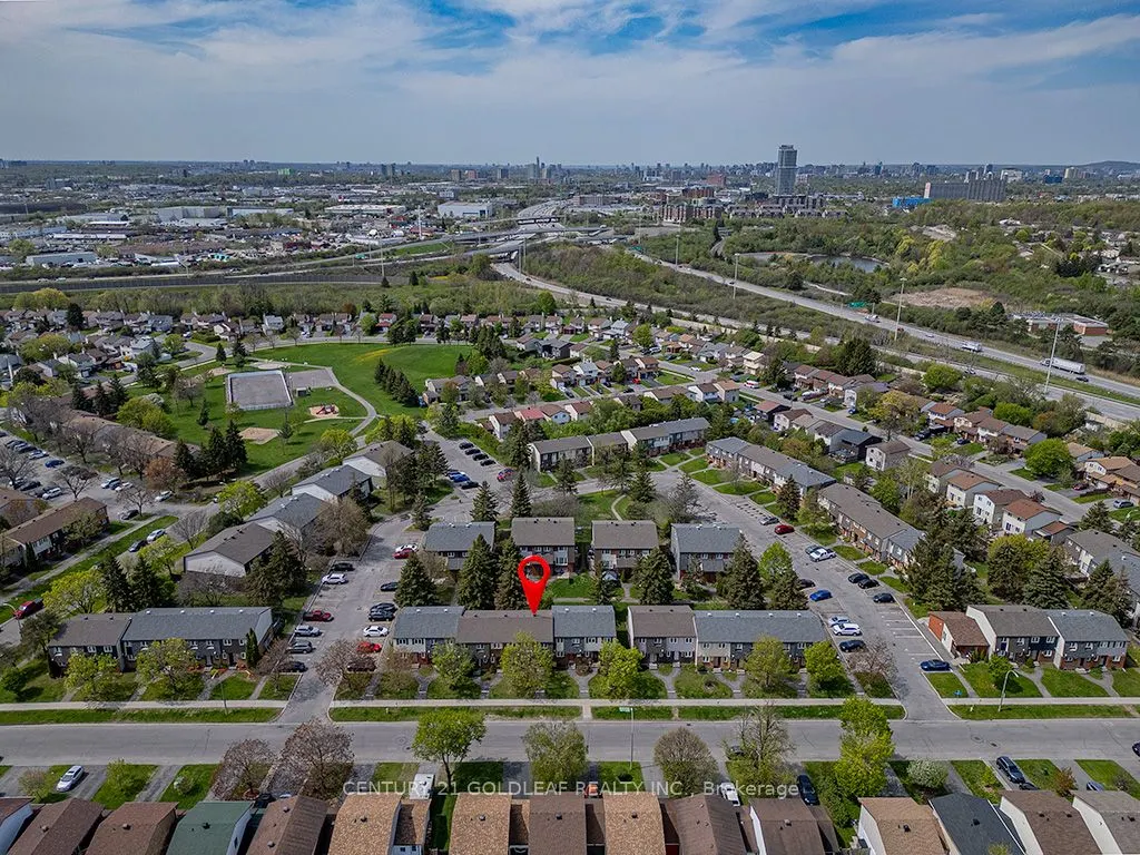 1342 Cedarcroft Crescent, #11