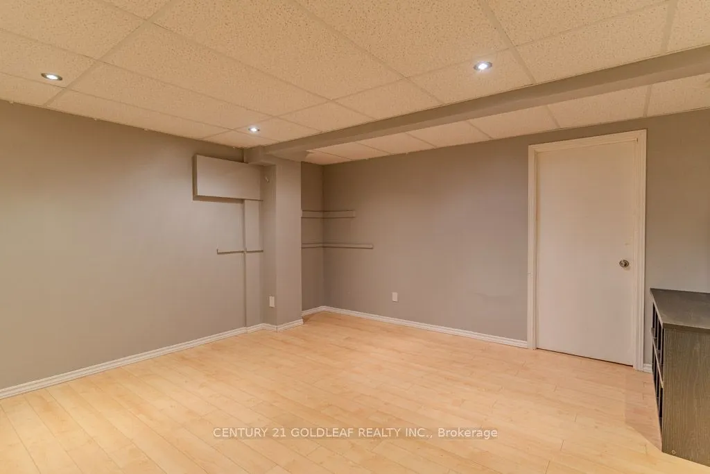 1342 Cedarcroft Crescent, #11