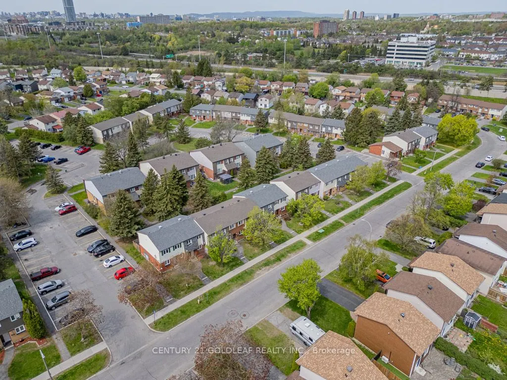 1342 Cedarcroft Crescent, #11