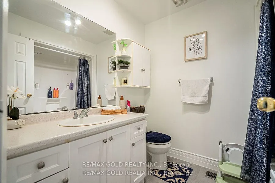 445 Pioneer Drive, #4