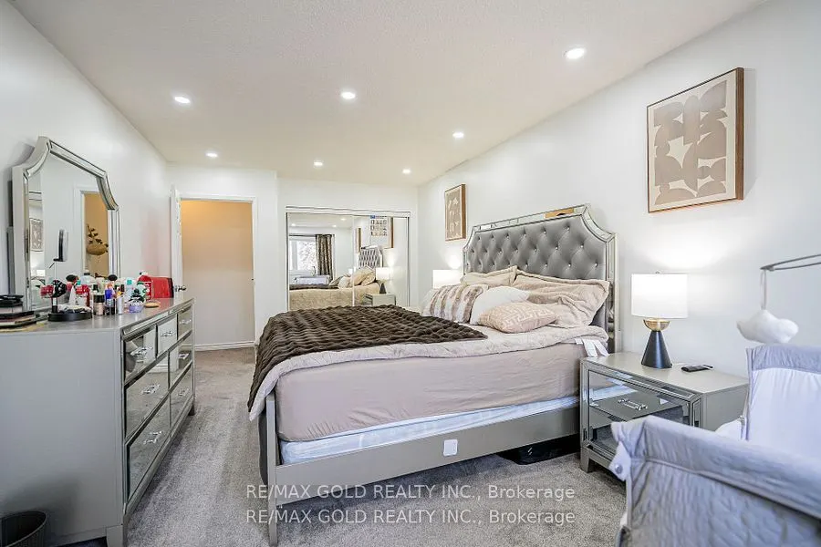 445 Pioneer Drive, #4