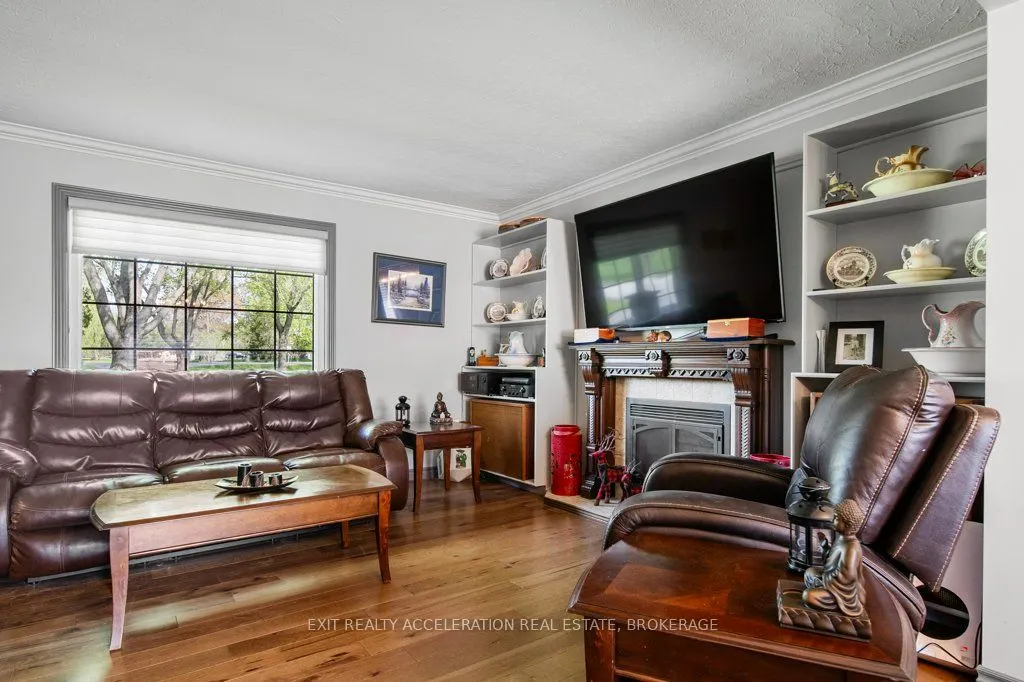 8738 County Road 2 W