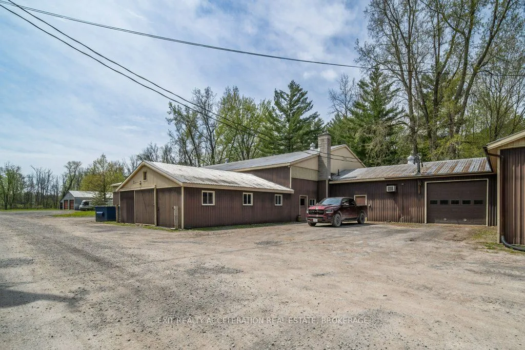 8738 County Road 2 W