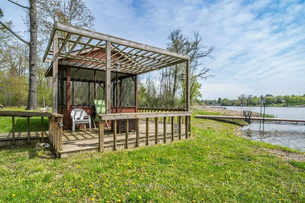 8738 County Road 2 W