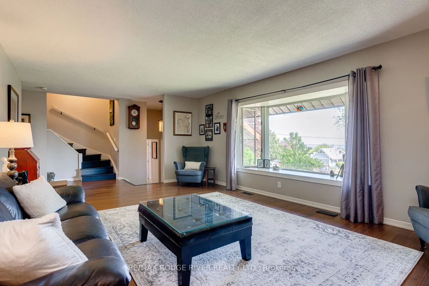 10 Lakeview Heights