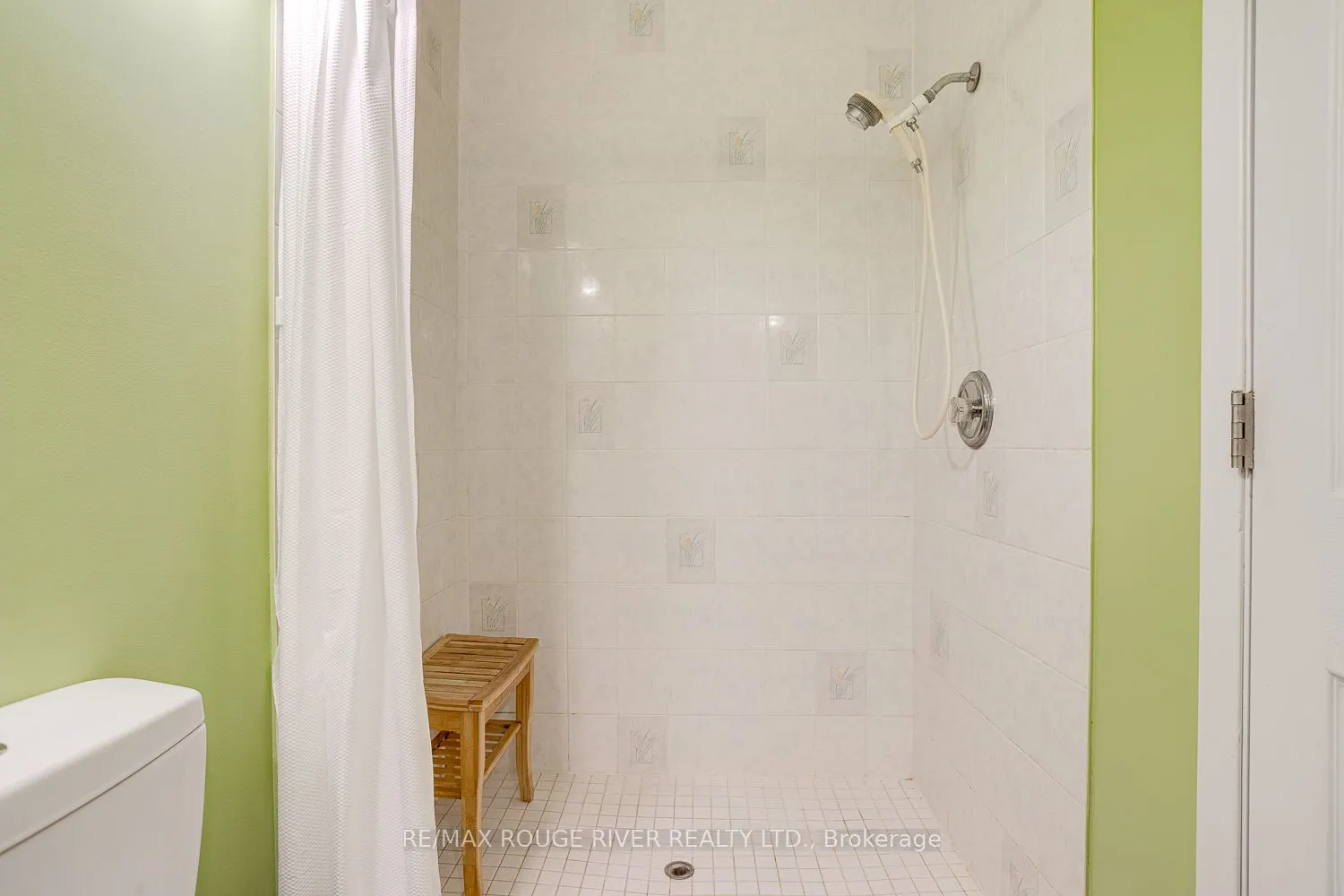 10 Lakeview Heights