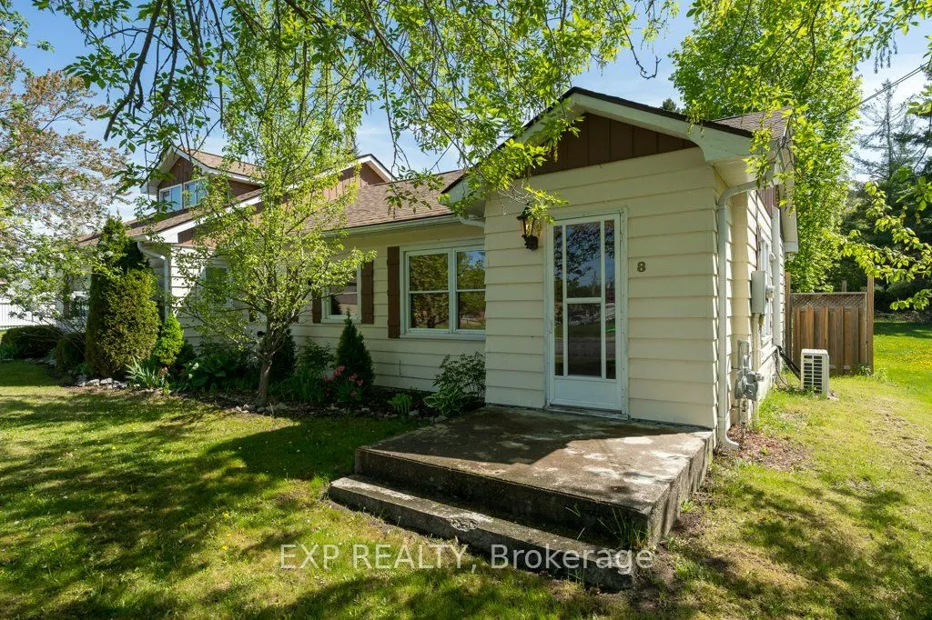 8 North Maloney Street