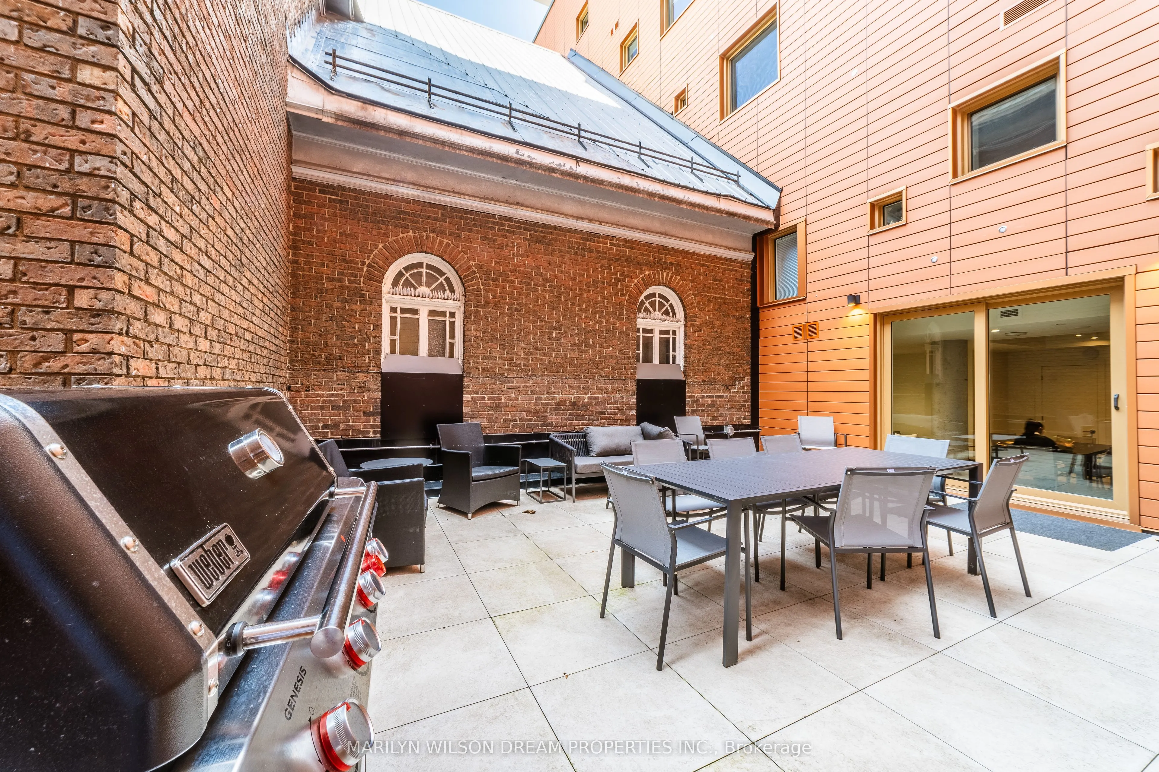 135 Barrette Street, #601