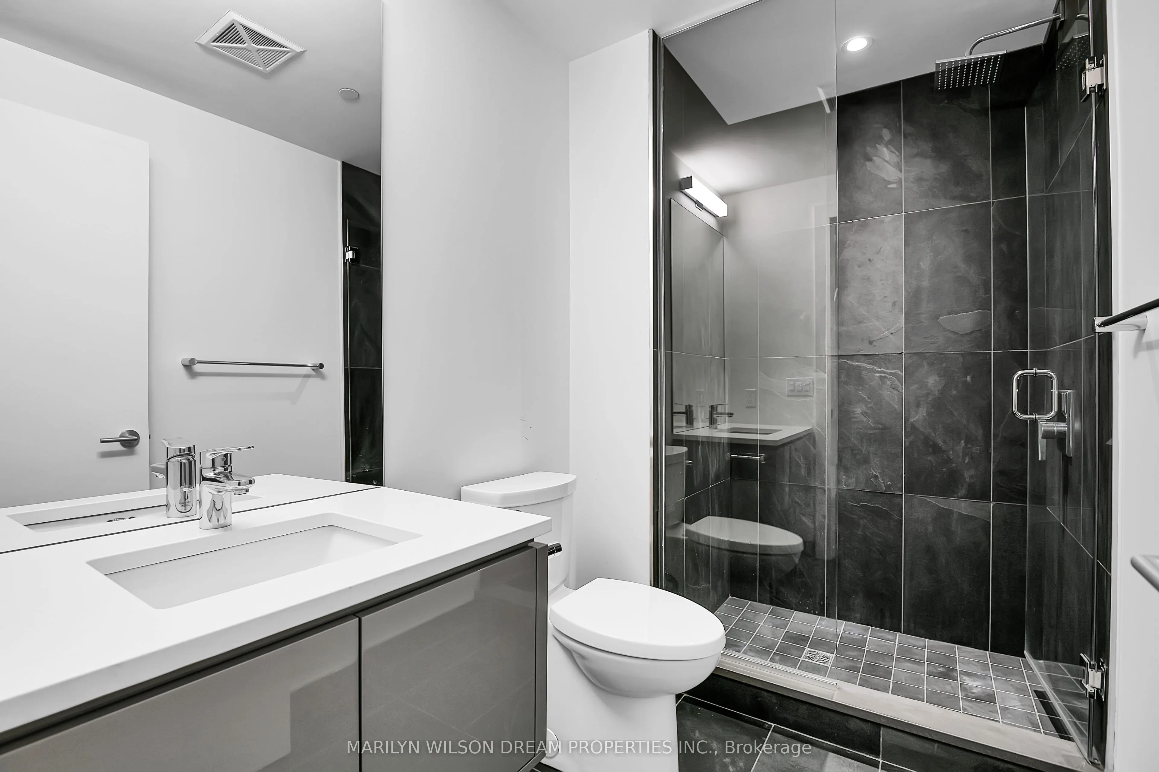 135 Barrette Street, #601