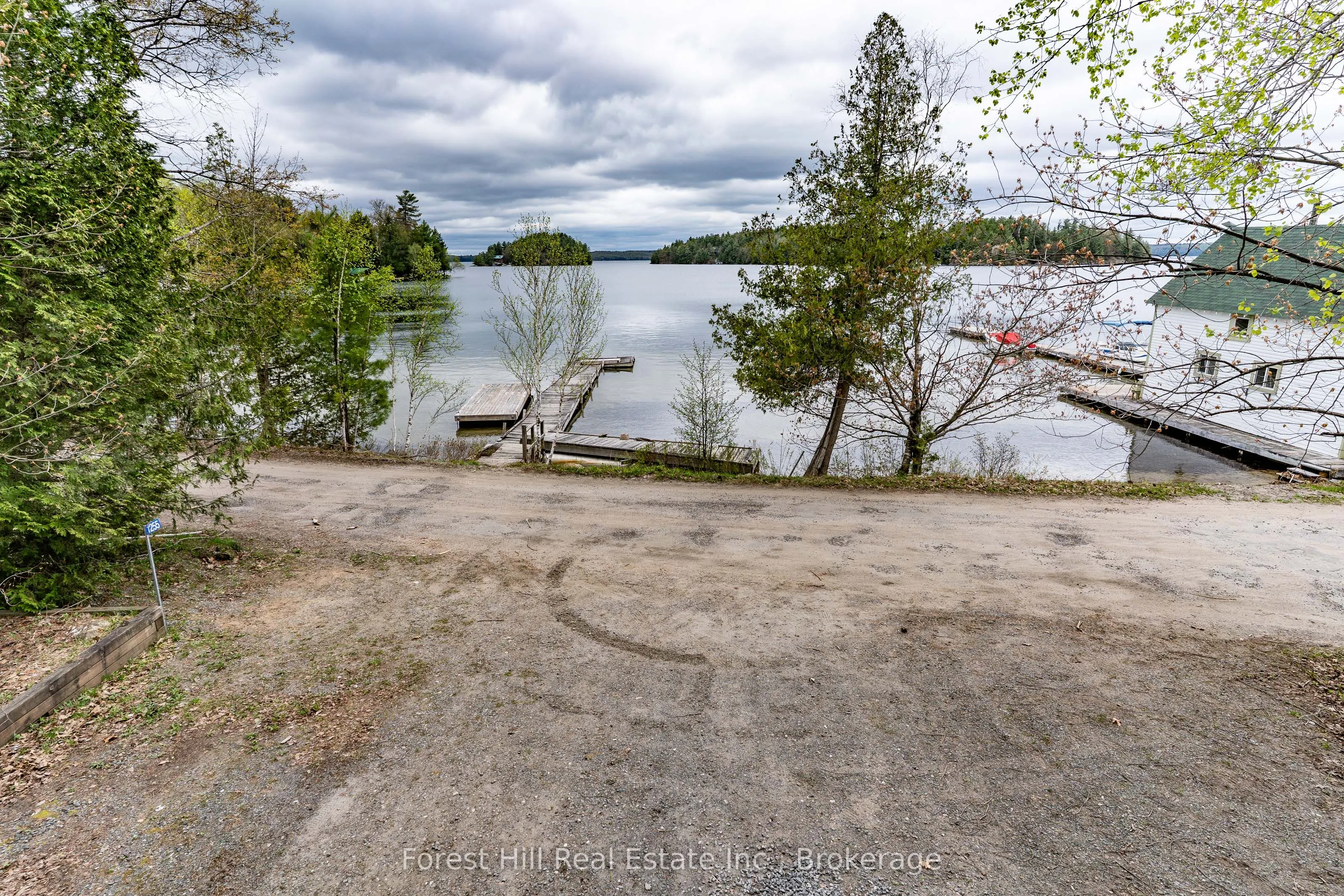 1255 Skeleton Lake 2 Road