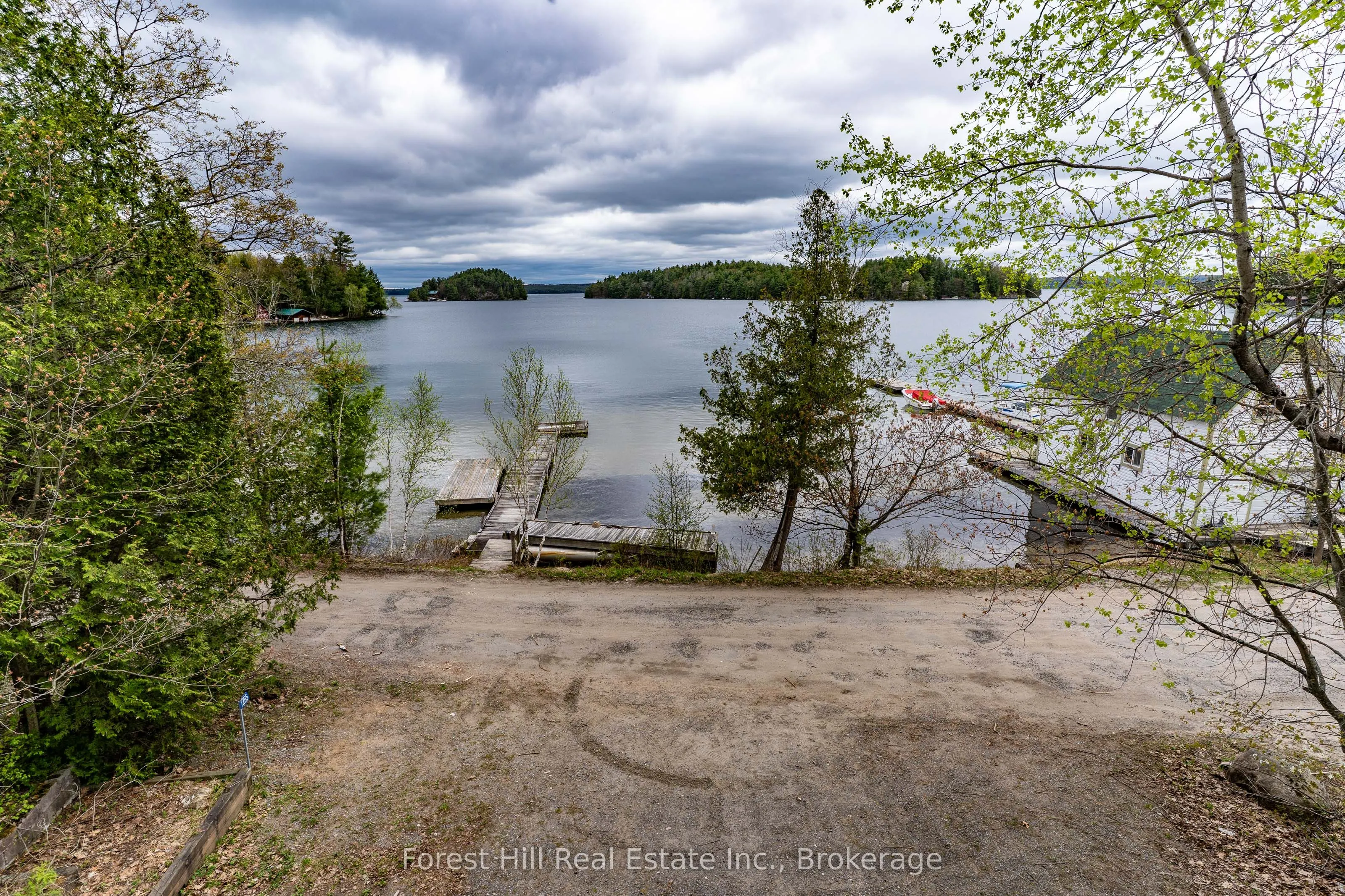 1255 Skeleton Lake 2 Road