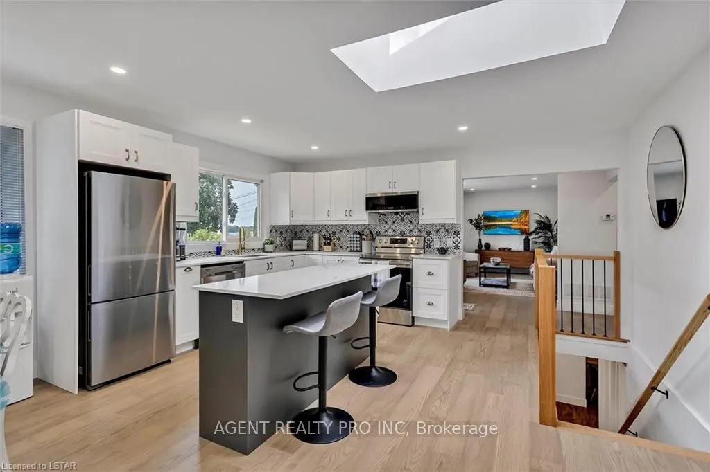 21 Oriole Road